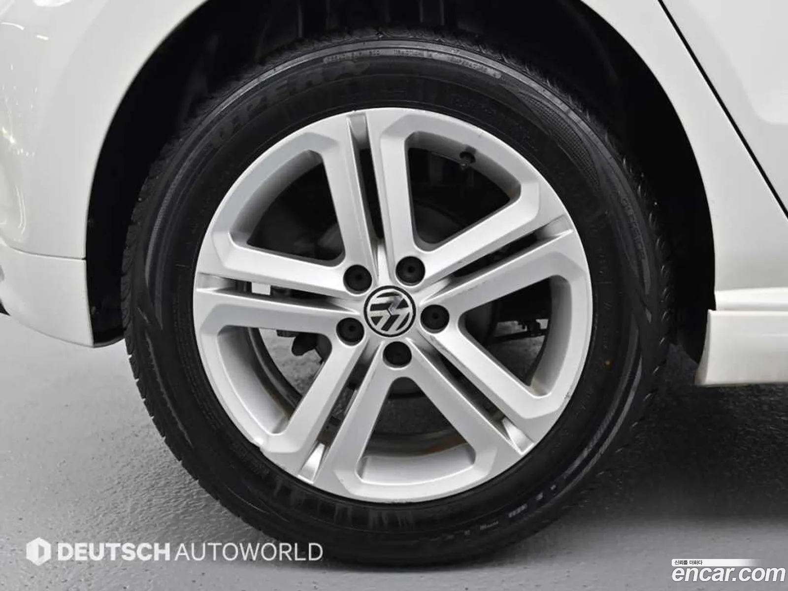 Volkswagen Polo 16 Tdi R-Line 5Th Generation - фотография 8630589