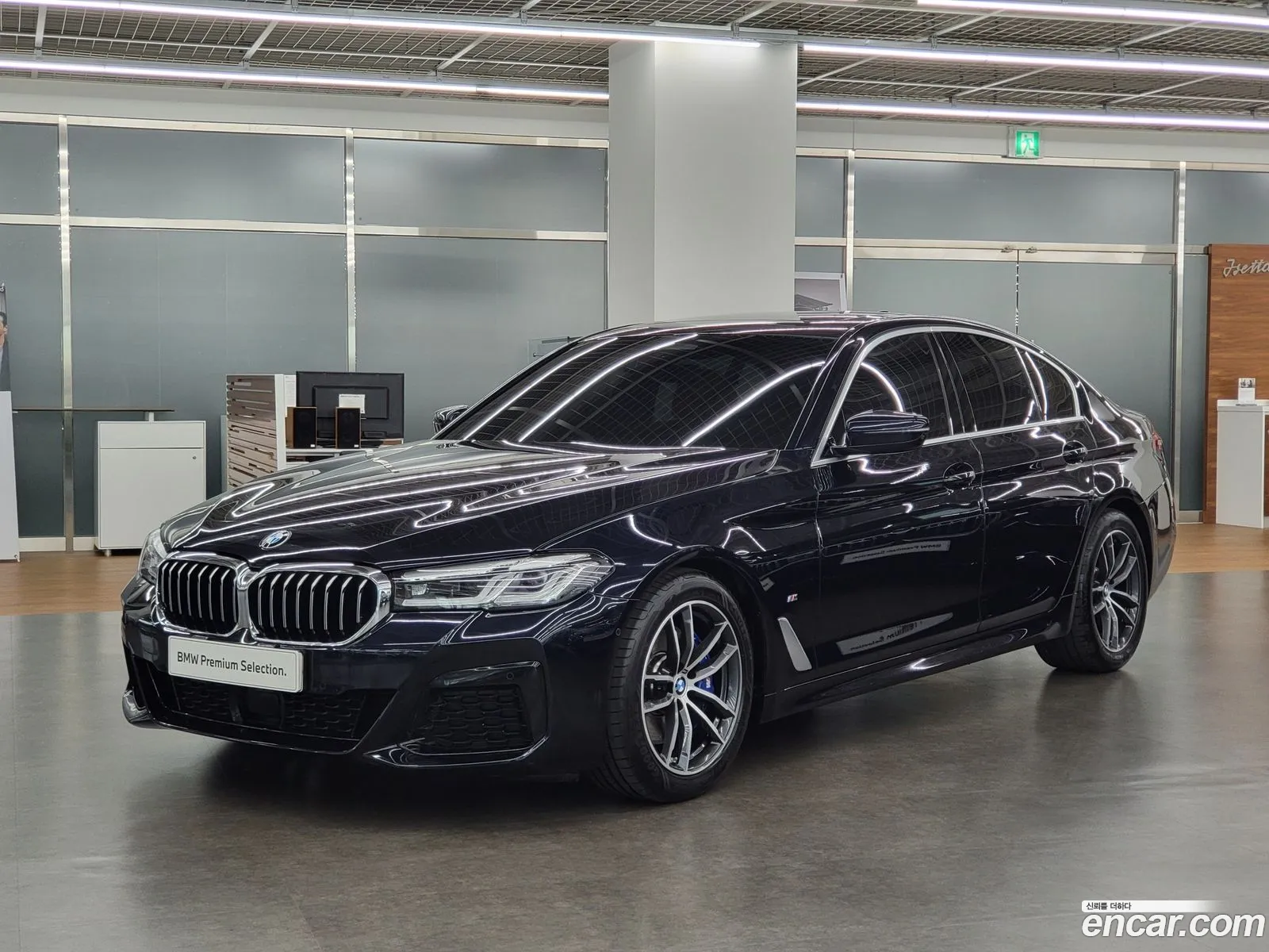 BMW 5 Series G30 520I M Sports - фотография 6520146