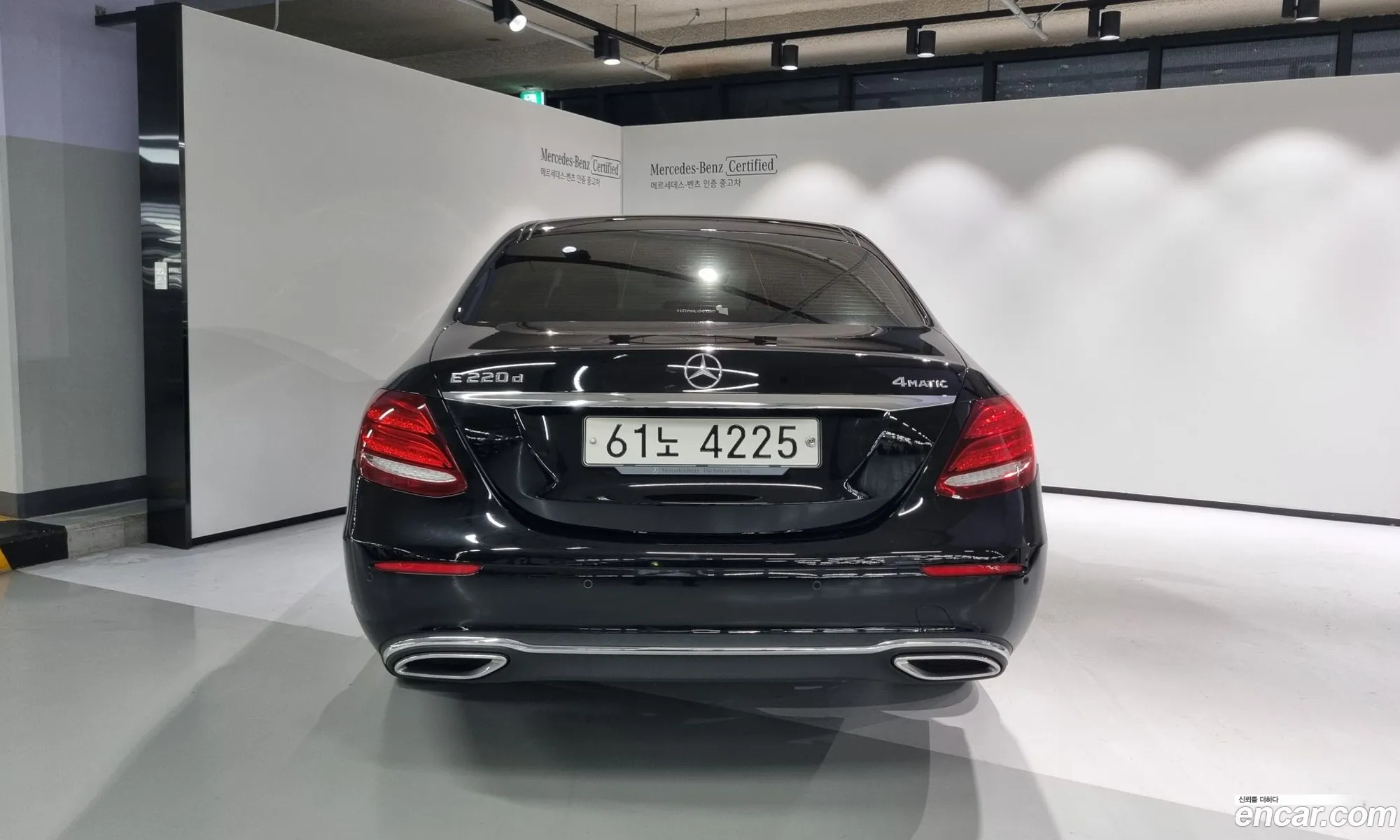 Benz E-Class W213 E220D 4Matic Exclusive - фотография 19038646