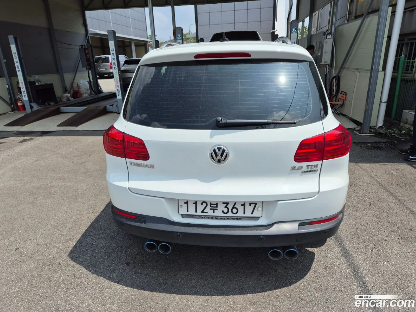 Volkswagen New Tiguan 20 Tdi Premium 5N - фотография 7691703