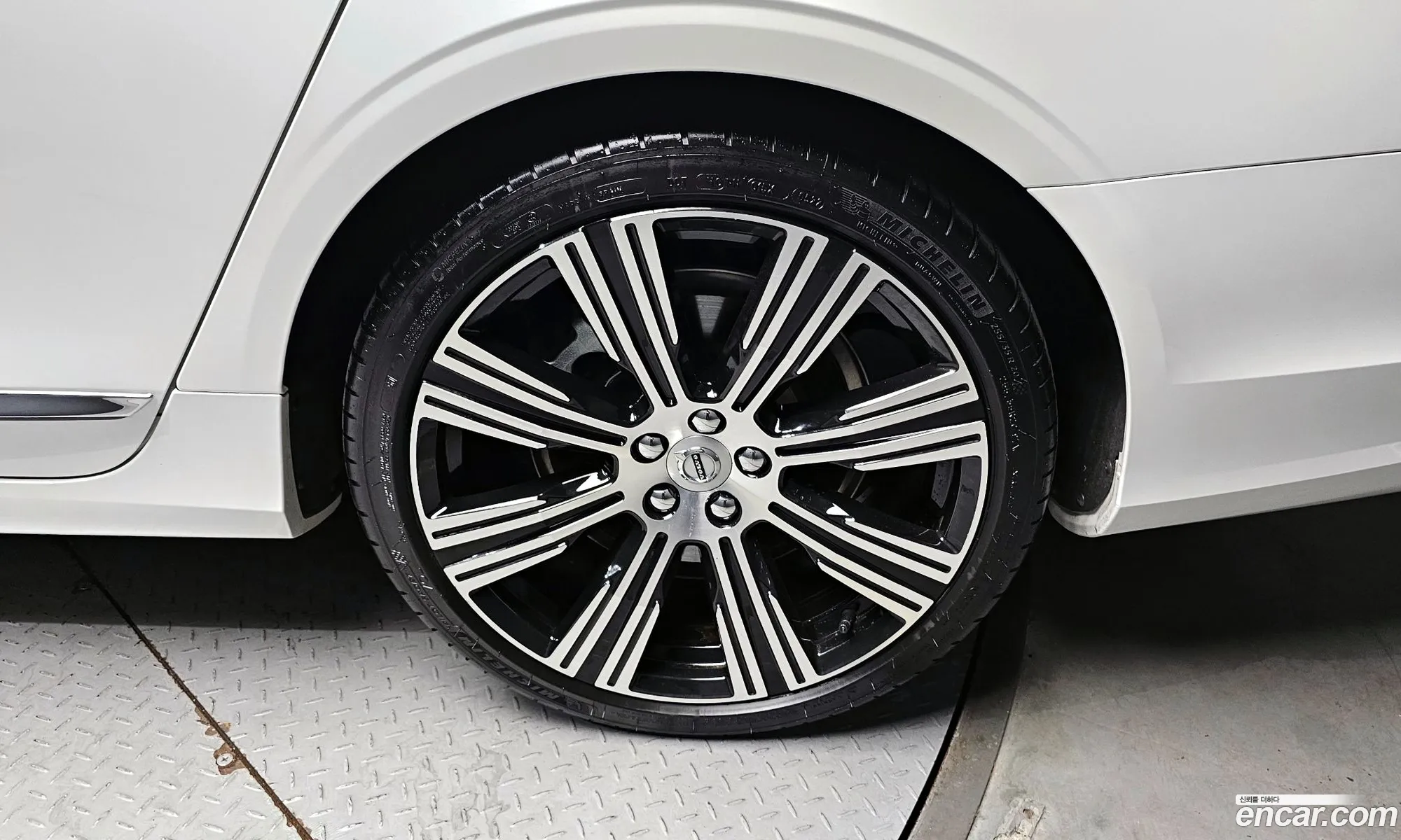 Volvo S90 B6 Awd Ultimate Bright - фотография 6339107