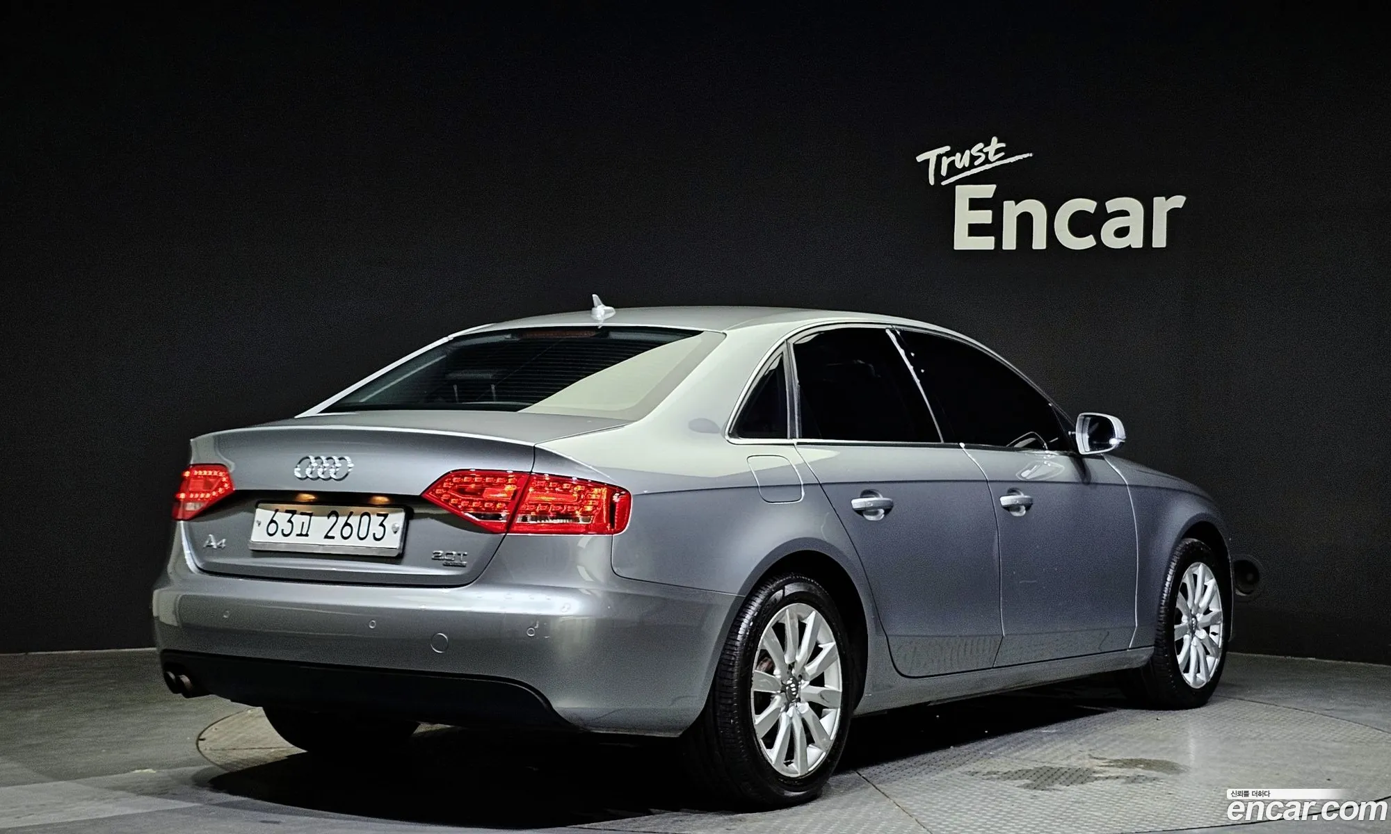 Audi New A4 20 Tfsi Quattro B8 - фотография 183729