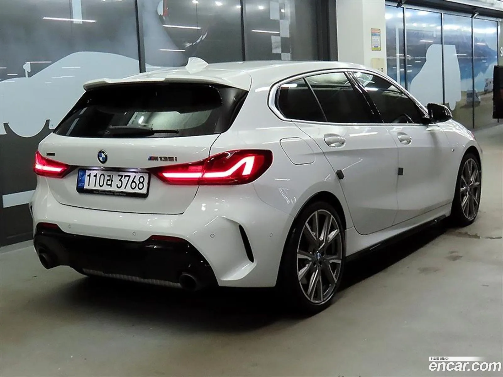 BMW 1 Series F40 M135I xDrive - фотография 17320475