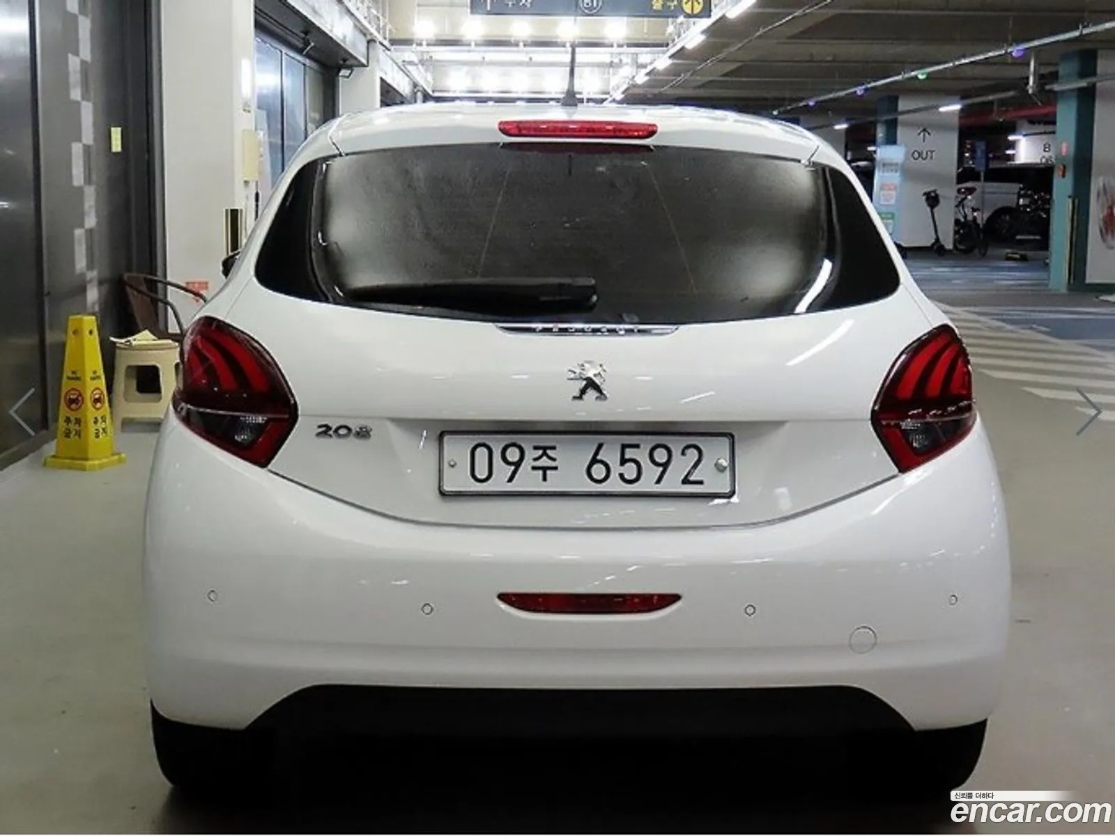 Peugeot 208 16 Bluehdi Allure 5-Door - фотография 4748419