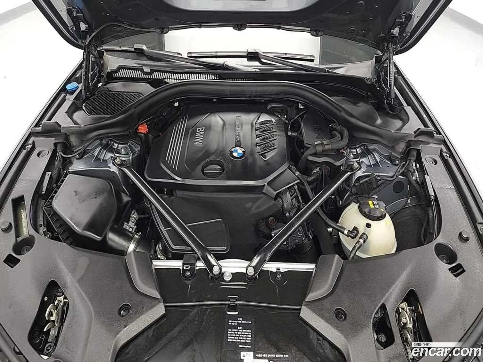BMW 5 Series G30 520D M Sports Plus - фотография 17256883
