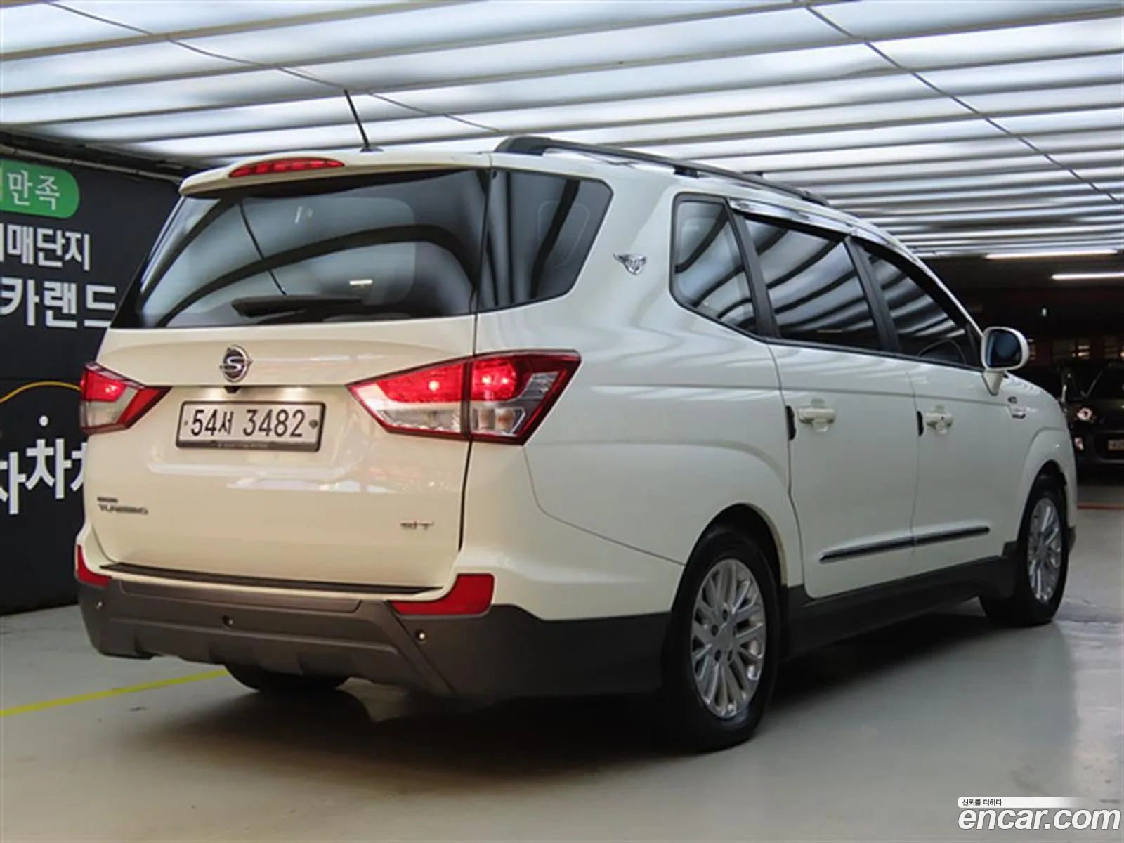 Kg Mobility Ssangyong Korando Turismo 4Wd Gt 9-Seater - фотография 6971990