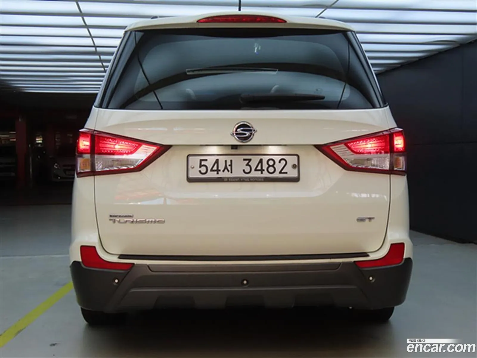 Kg Mobility Ssangyong Korando Turismo 4Wd Gt 9-Seater - фотография 6971991