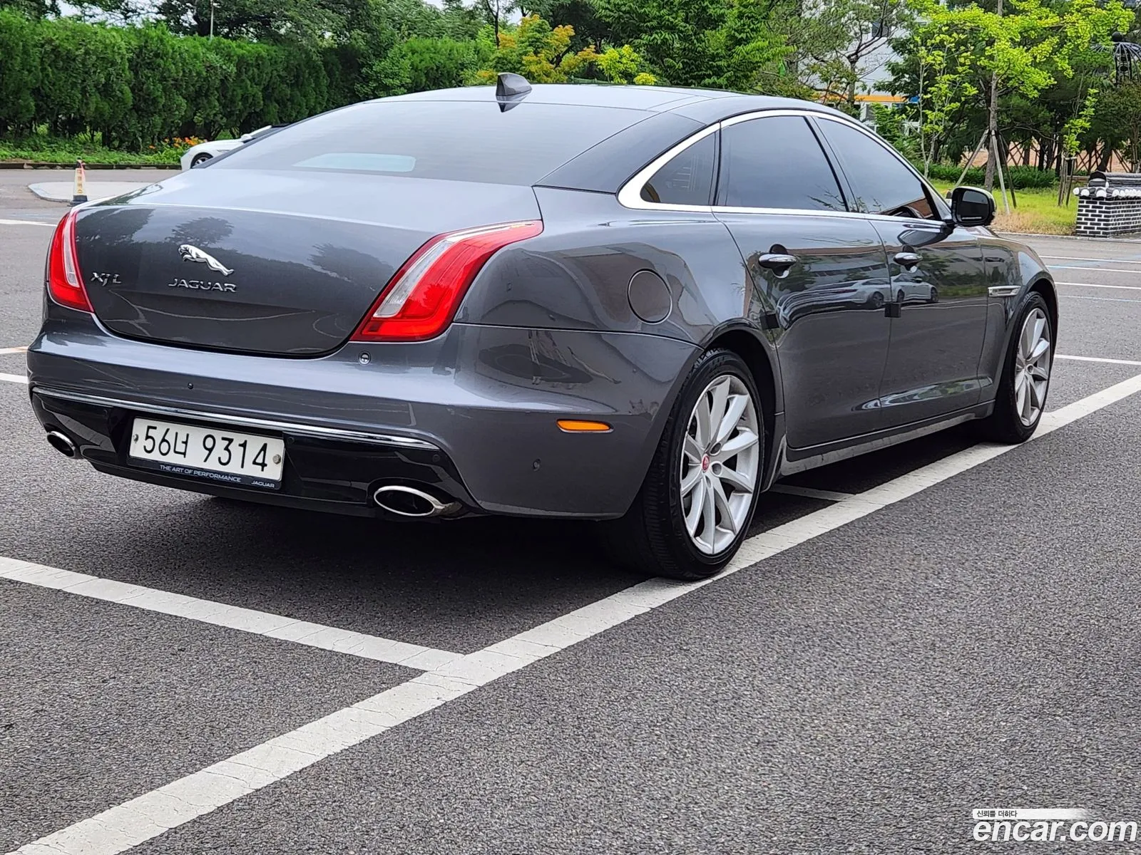 Jaguar All New Xj 30D Premium Luxury Lwb X351 - фотография 3904222