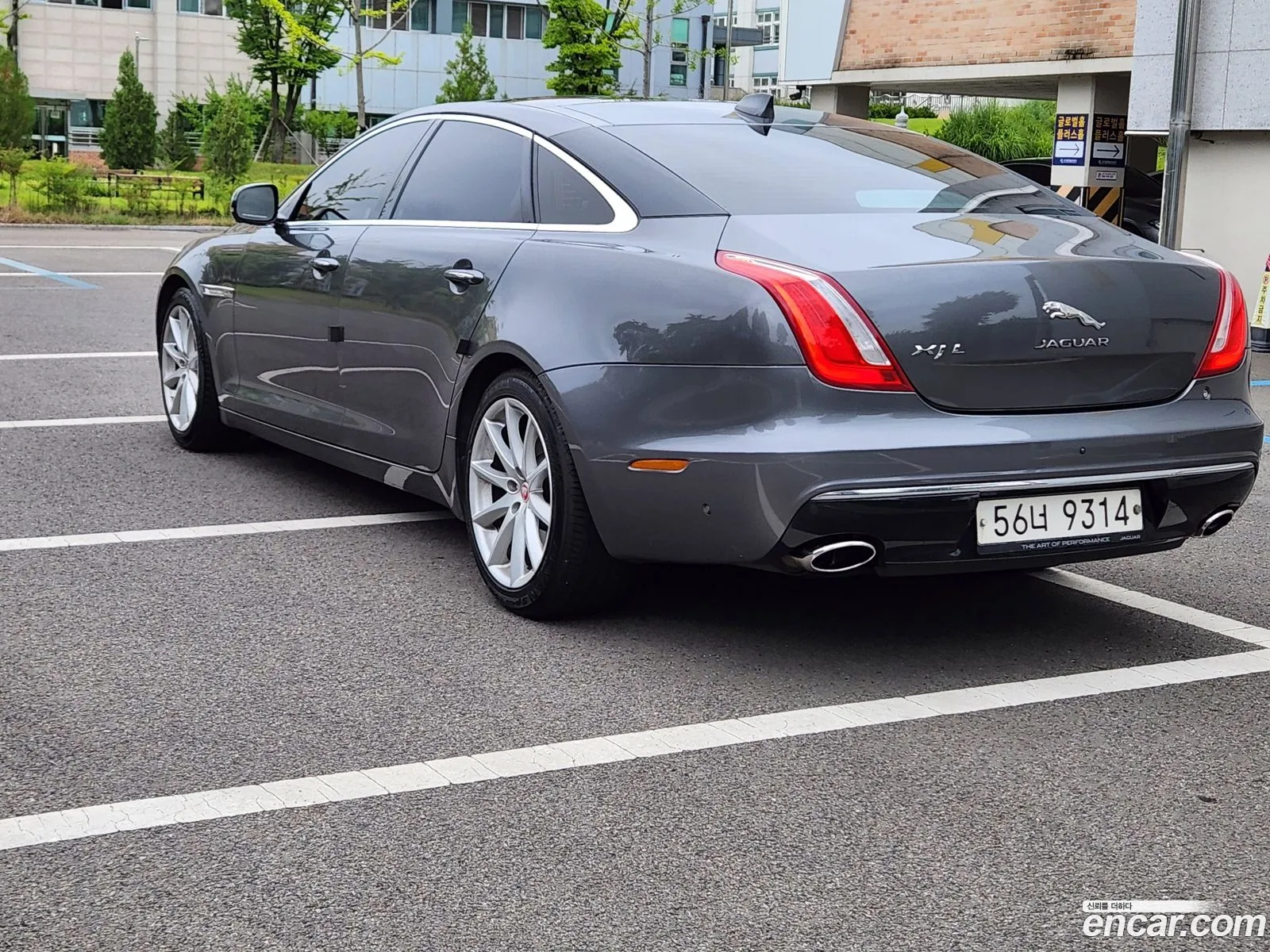 Jaguar All New Xj 30D Premium Luxury Lwb X351 - фотография 3904223