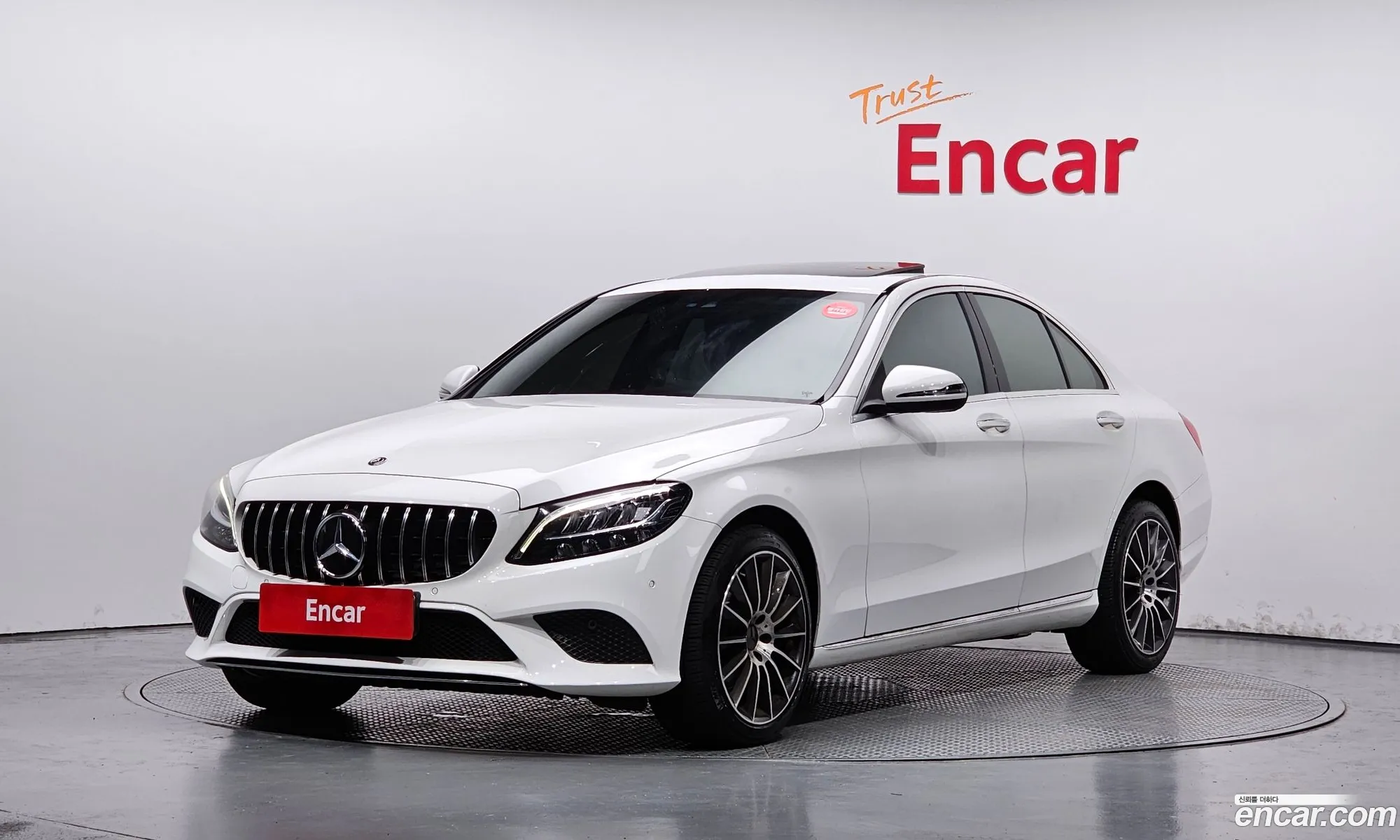 Mercedes C-Class W205 C200 Avantgarde - фотография 19038594