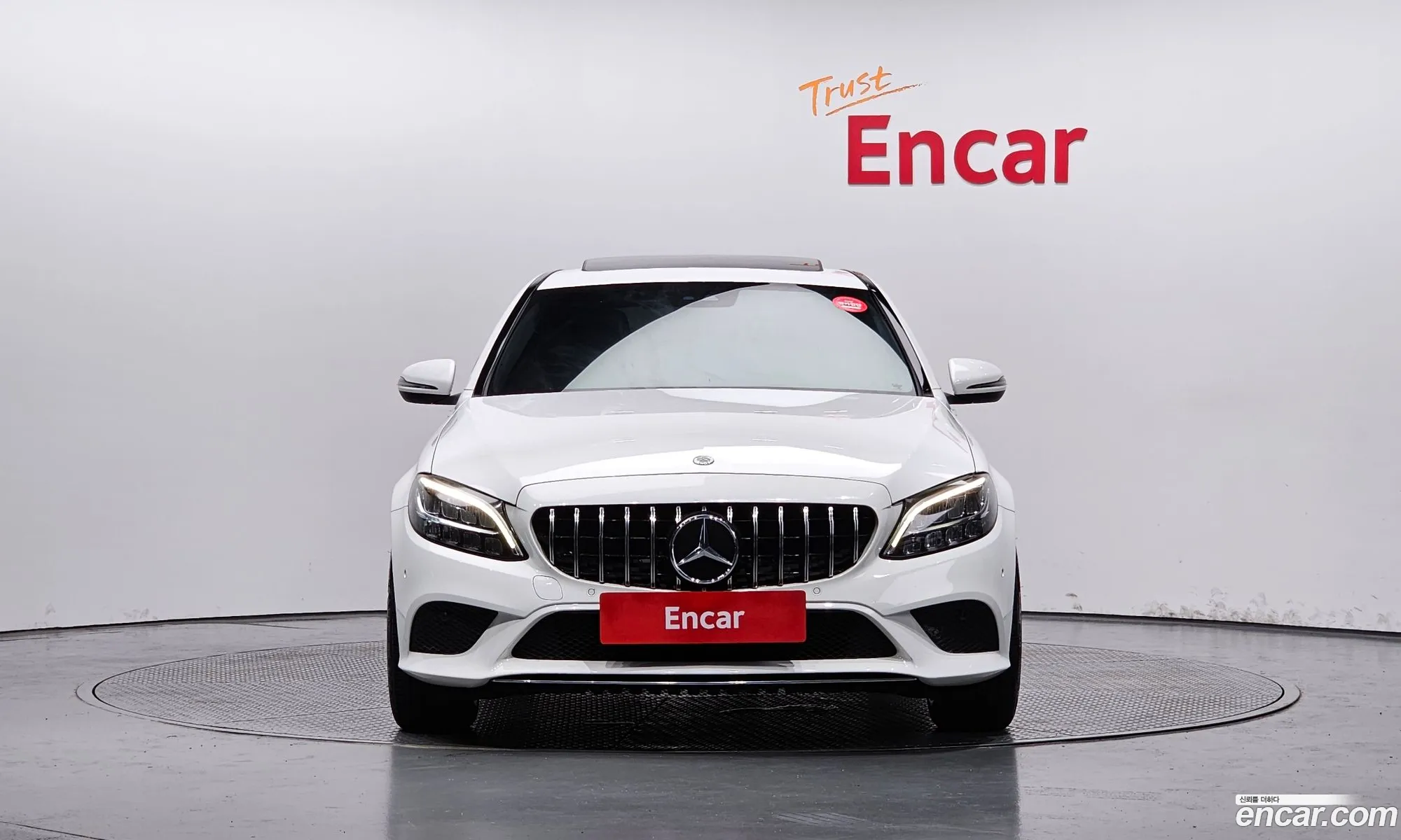 Mercedes C-Class W205 C200 Avantgarde - фотография 19038596