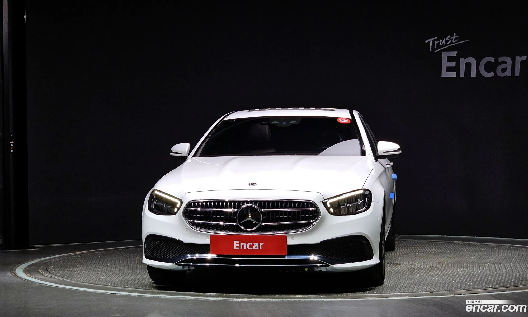 Mercedes E-Class W213 E250 Avantgarde - фотография 19070386