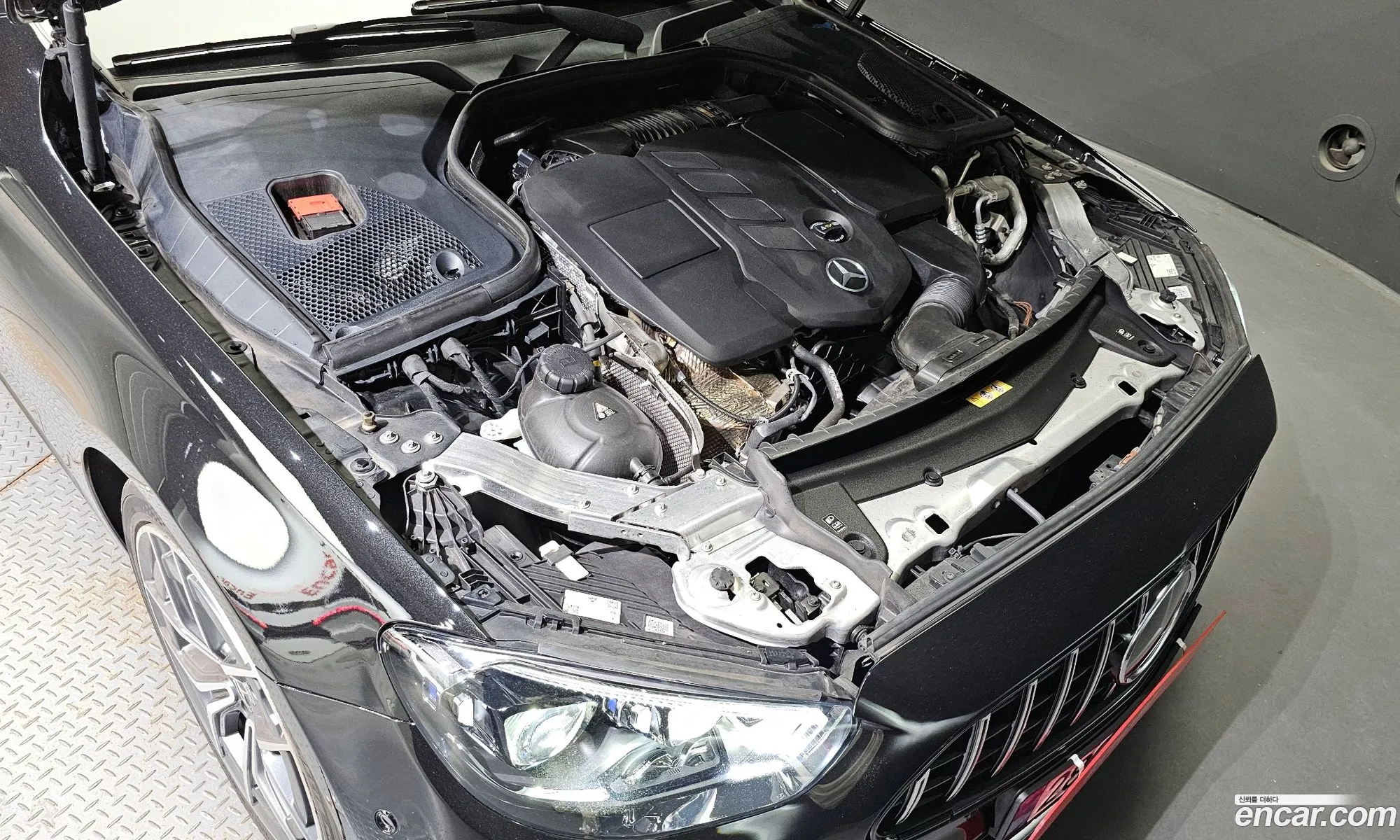 Mercedes E-Class W213 E220D 4Matic Amg Line - фотография 19038769