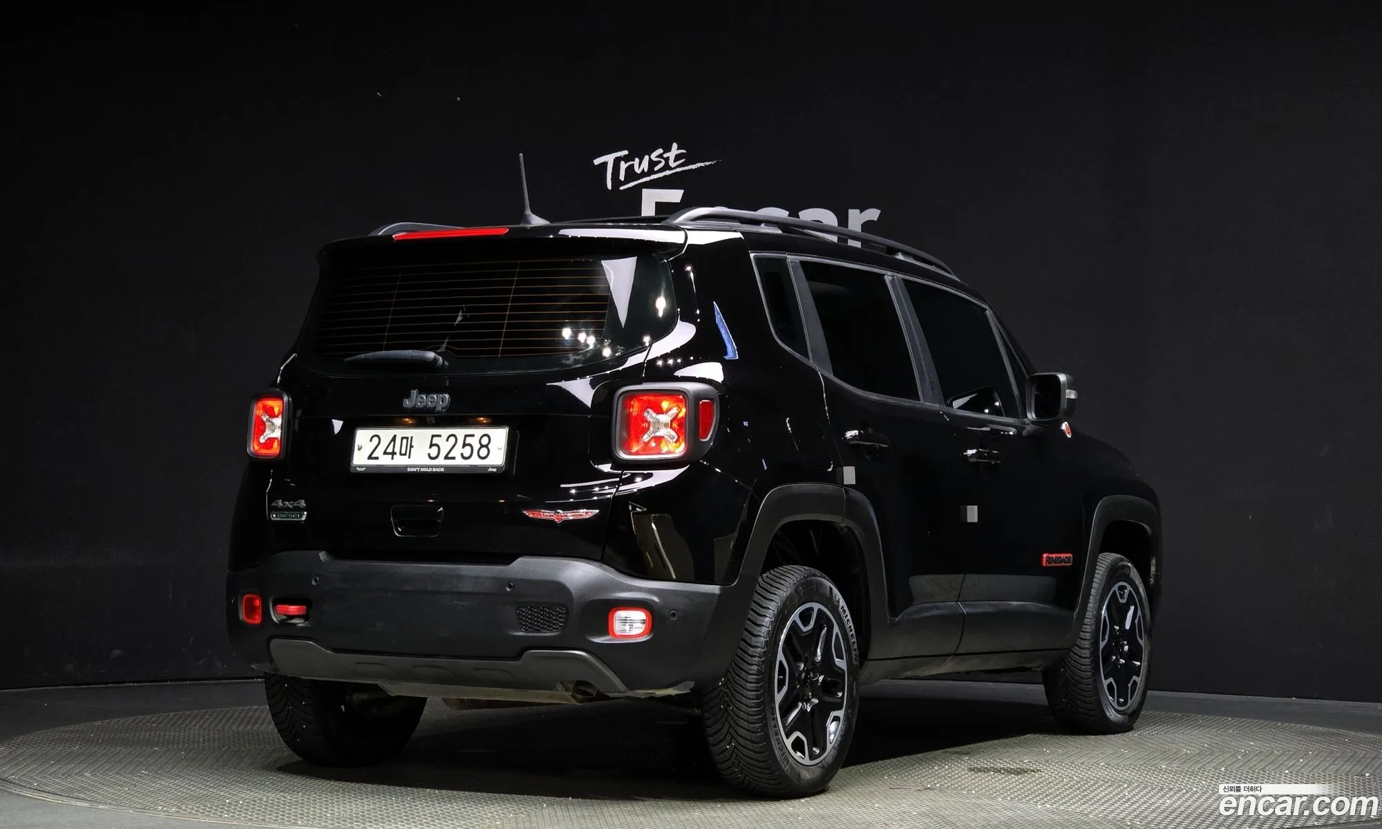 Jeep Renegade 20 Diesel Trailhawk Awd - фотография 7033292