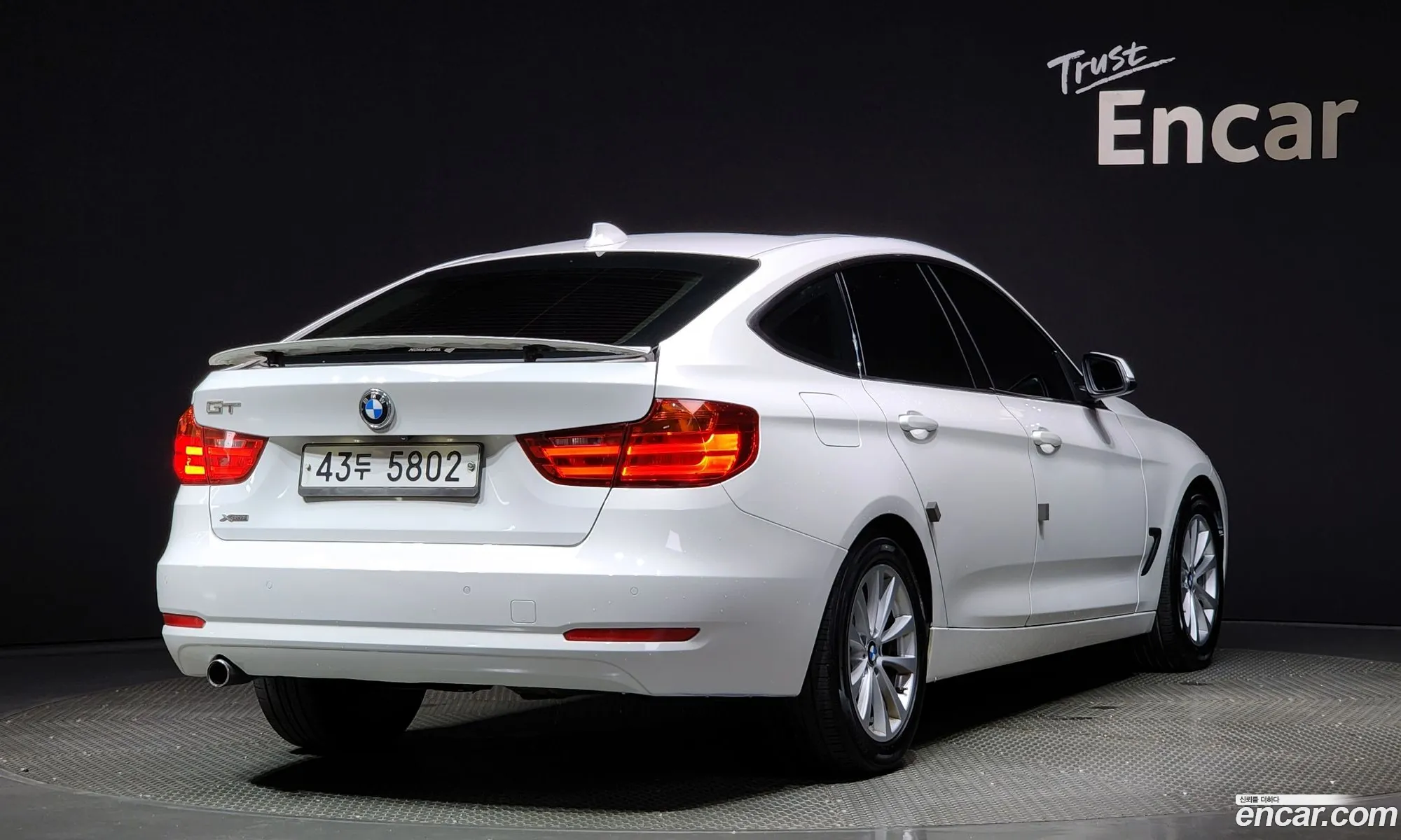BMW 3 Series Gt F34 Gt 320D xDrive - фотография 17963588