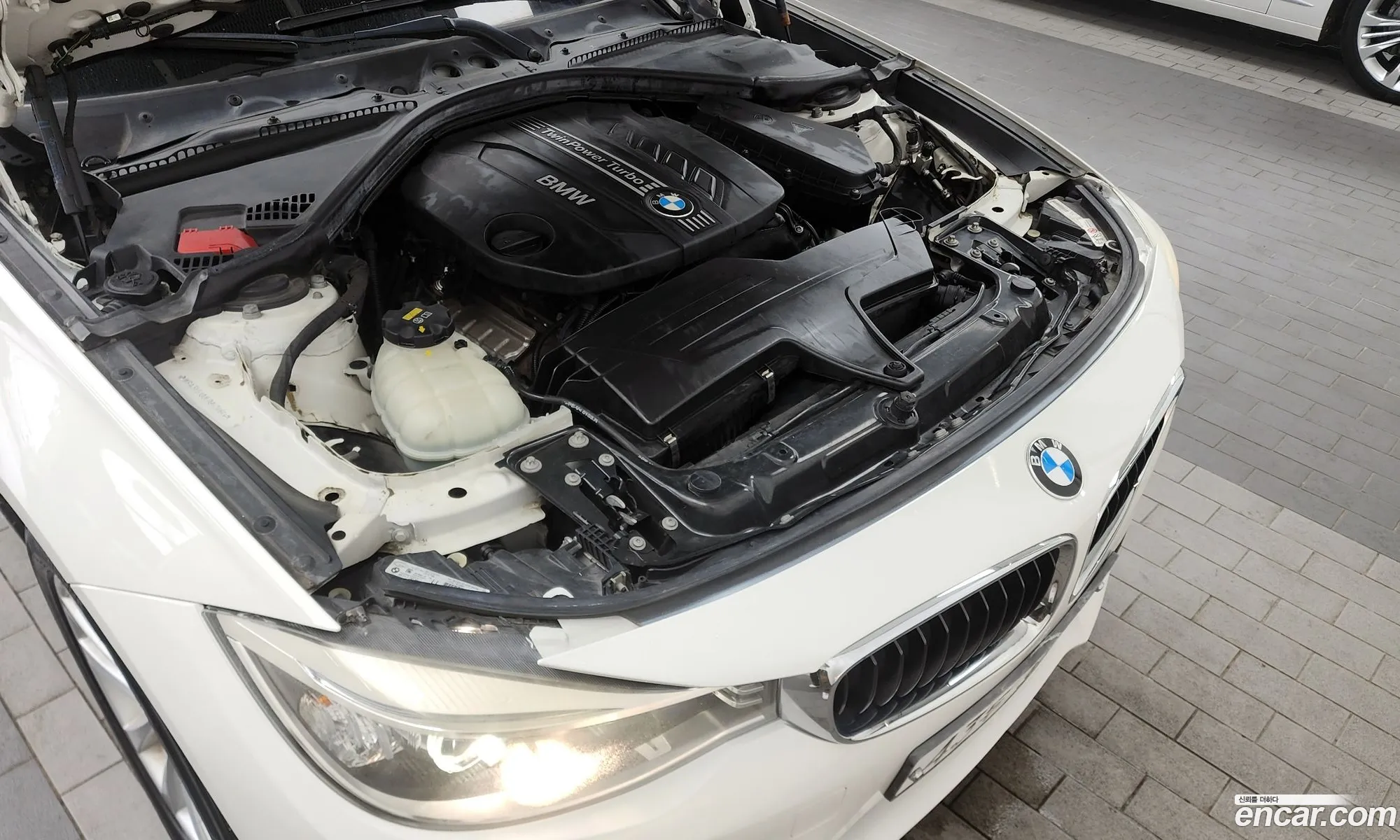 BMW 3 Series Gt F34 Gt 320D xDrive - фотография 17963592