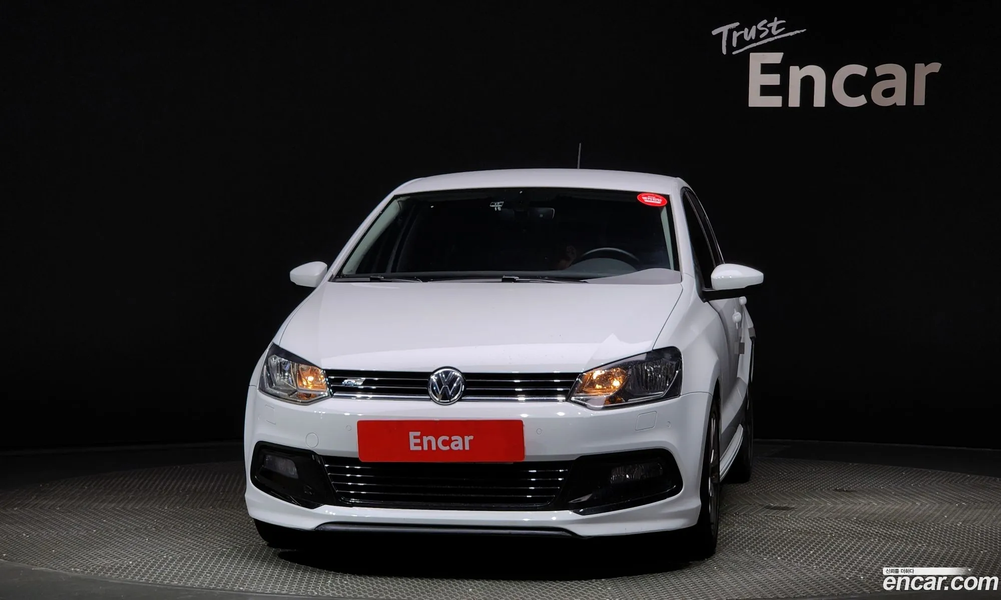 Volkswagen Polo 14 Tdi R-Line 5Th Generation - фотография 7637374
