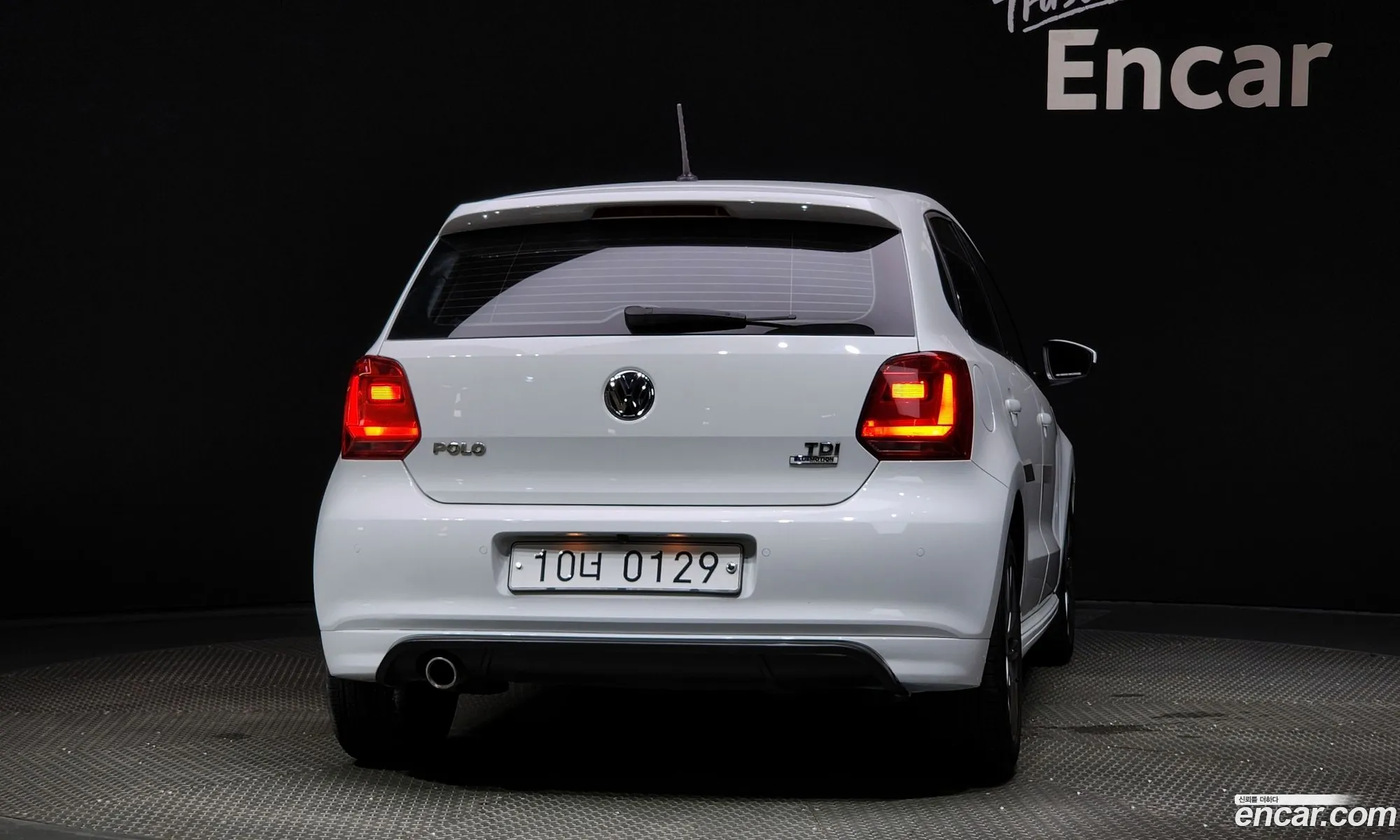 Volkswagen Polo 14 Tdi R-Line 5Th Generation - фотография 7637375