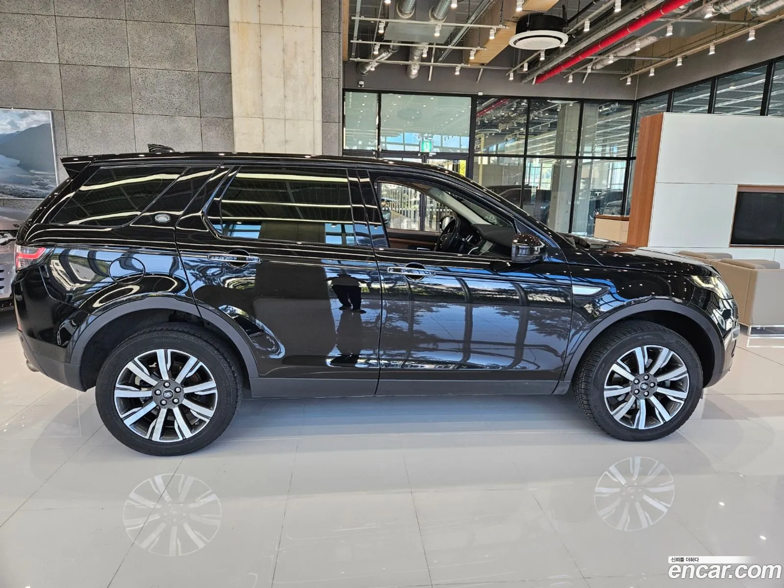 Land Rover Discovery Sport 20 Td4 Hse Luxury - фотография 7208250