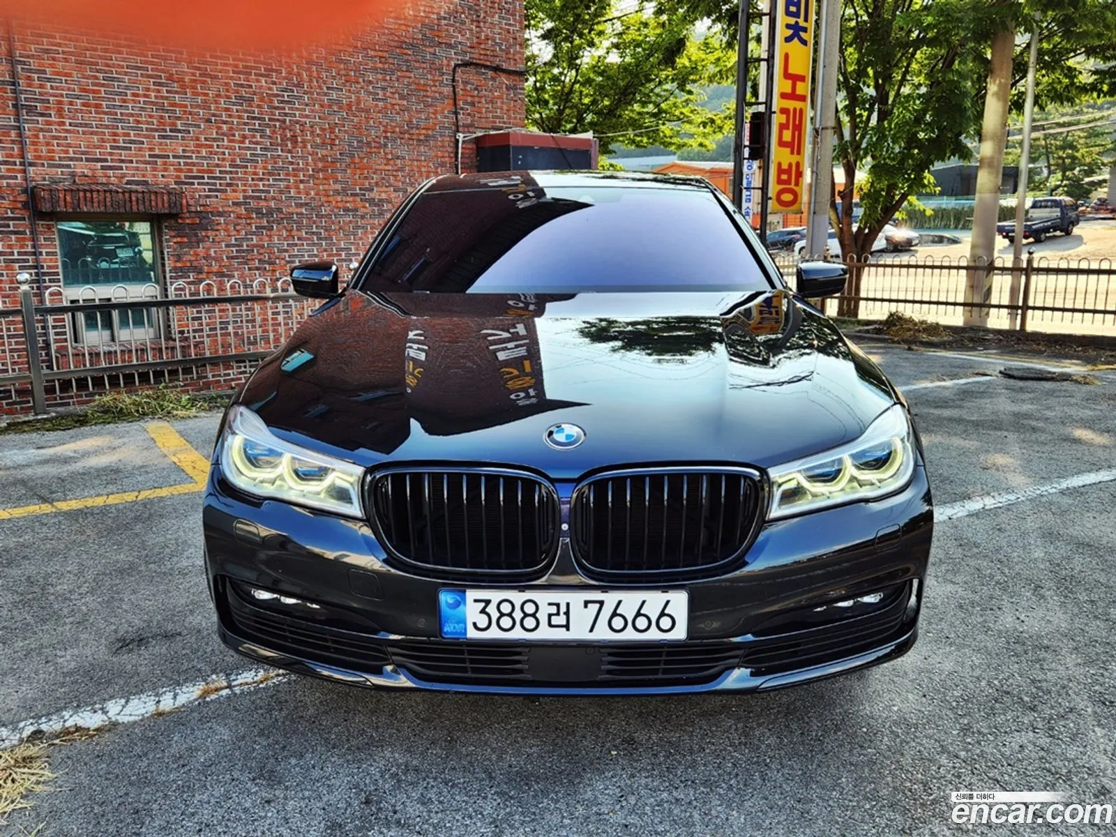 BMW 7 Series G11 750Li xDrive - фотография 6831290