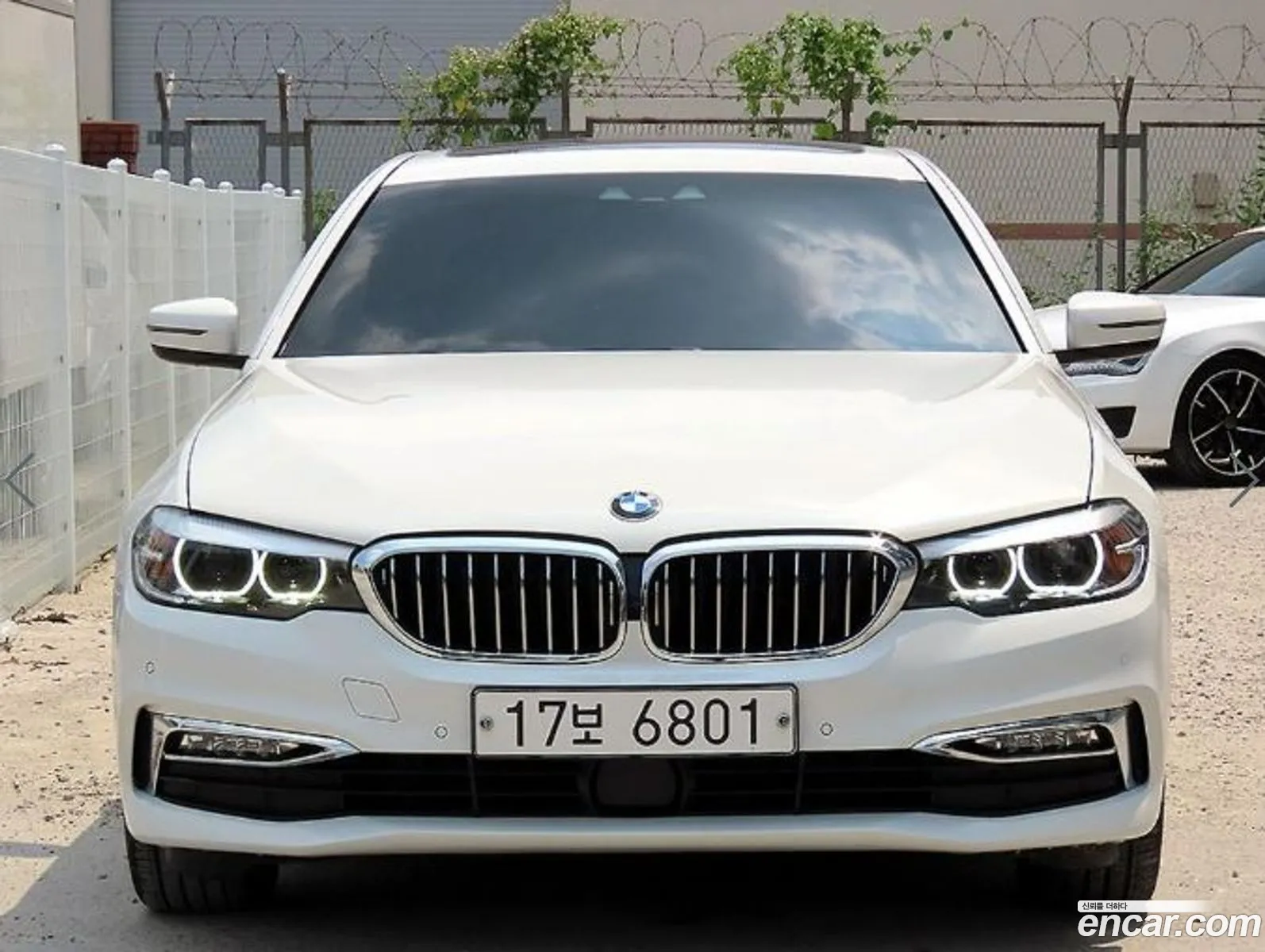 BMW 5 Series G30 520I Luxury - фотография 17292905