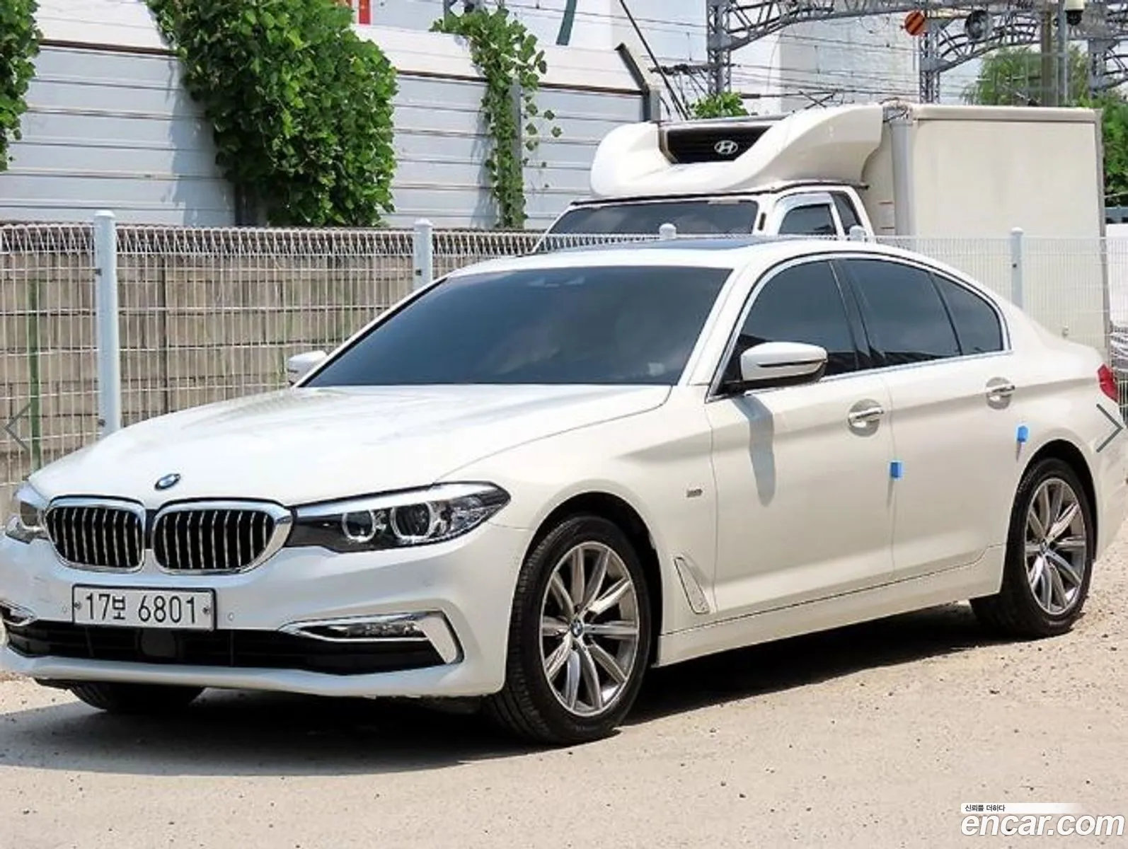 BMW 5 Series G30 520I Luxury - фотография 17292906