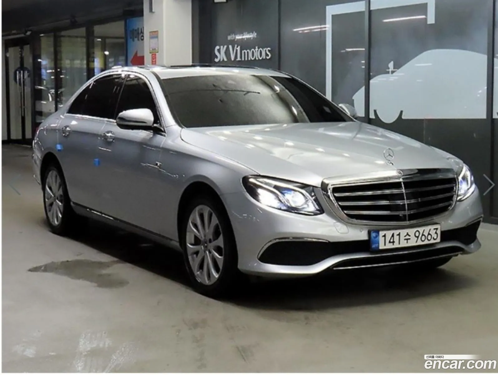 Mercedes E-Class W213 E300 4Matic Exclusive - фотография 19112717