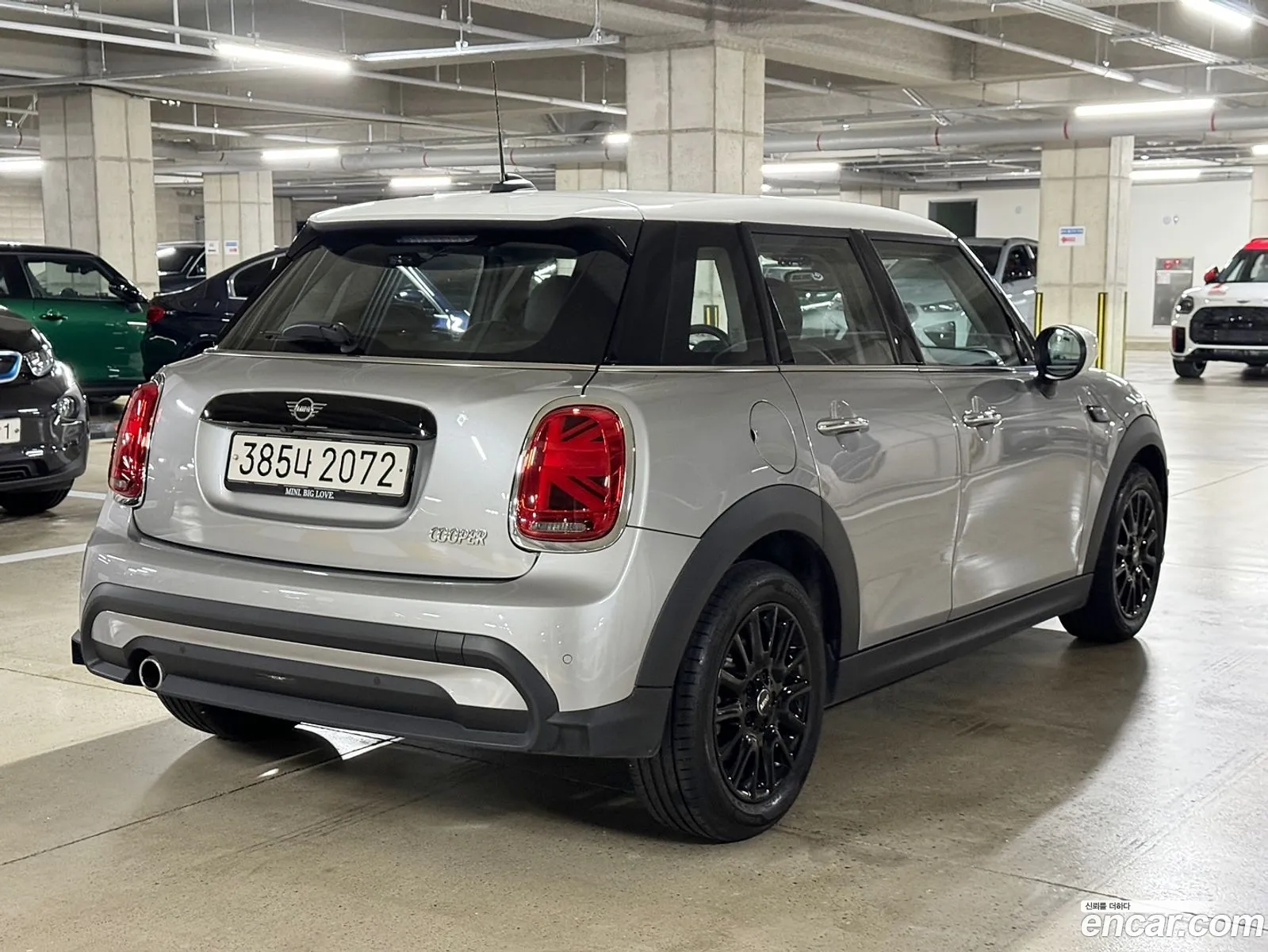 Mini Cooper 5-Door Classic 3Rd Generation - фотография 675766