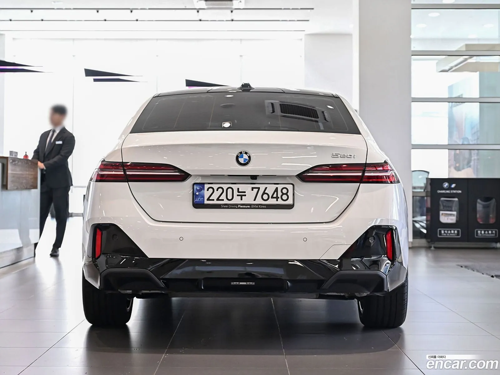 BMW 5 Series G60 520I M Sports - фотография 18441176