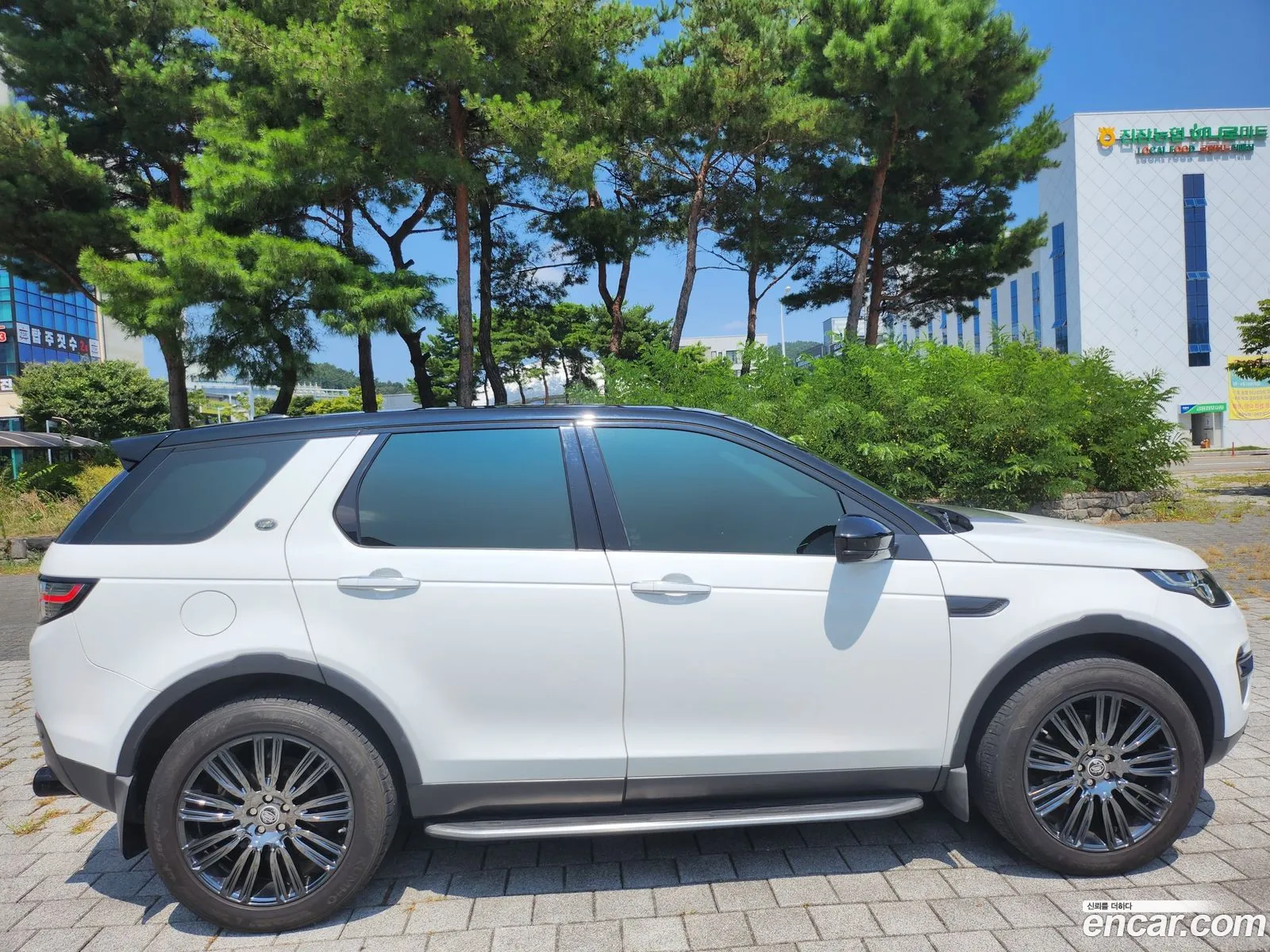 Land Rover Discovery Sport 20 Td4 Hse Luxury - фотография 7324412