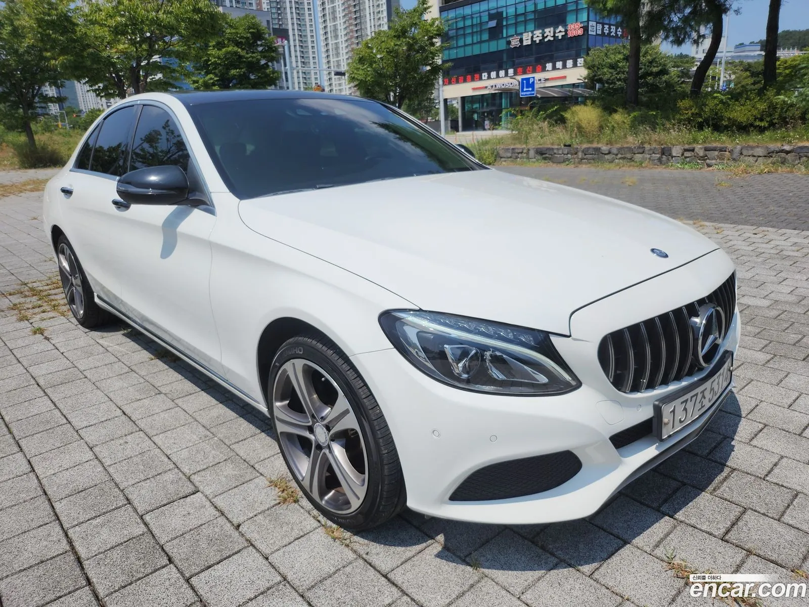 Mercedes C-Class W205 C200 Avantgarde - фотография 19105923