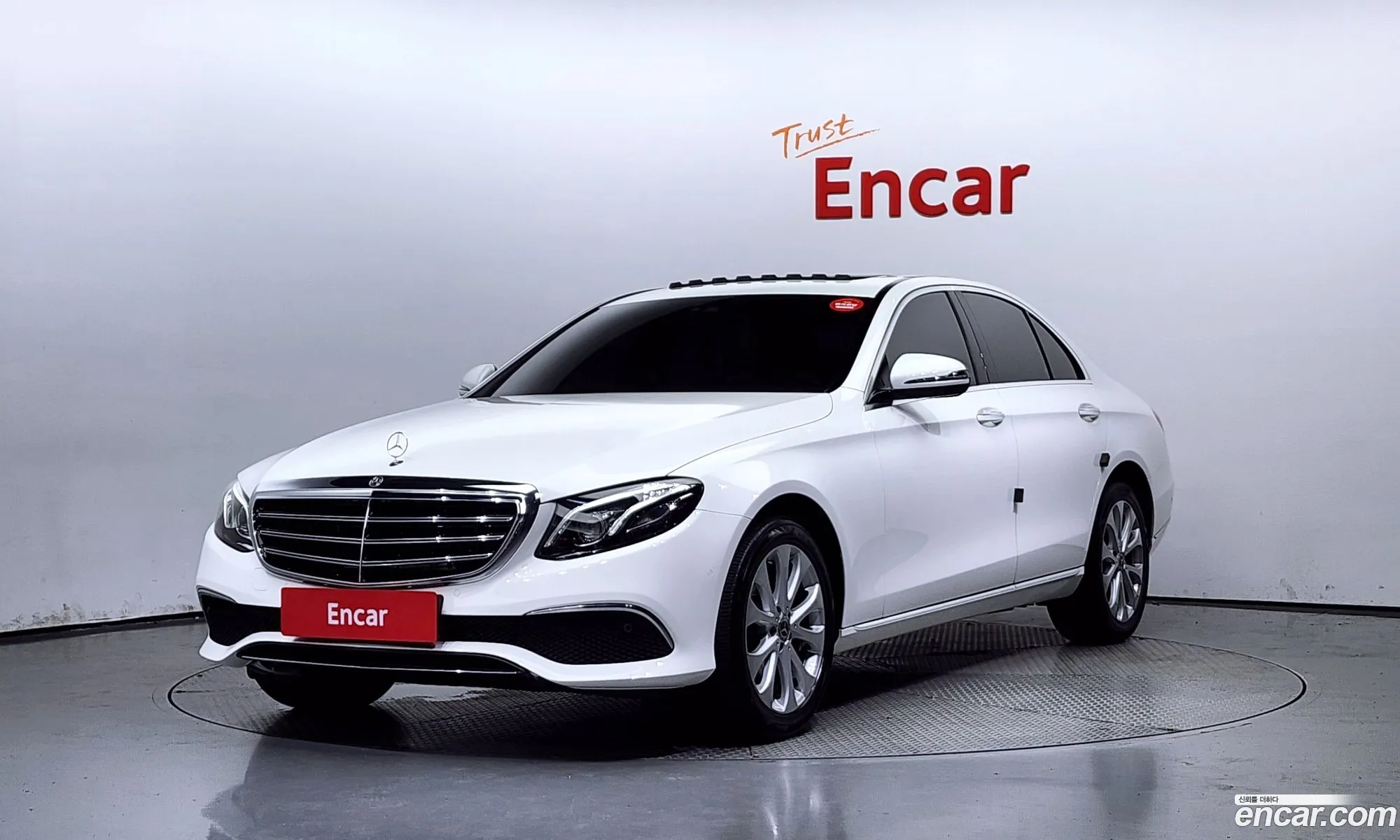 Benz E-Class W213 E220D 4Matic Exclusive - фотография 19113374