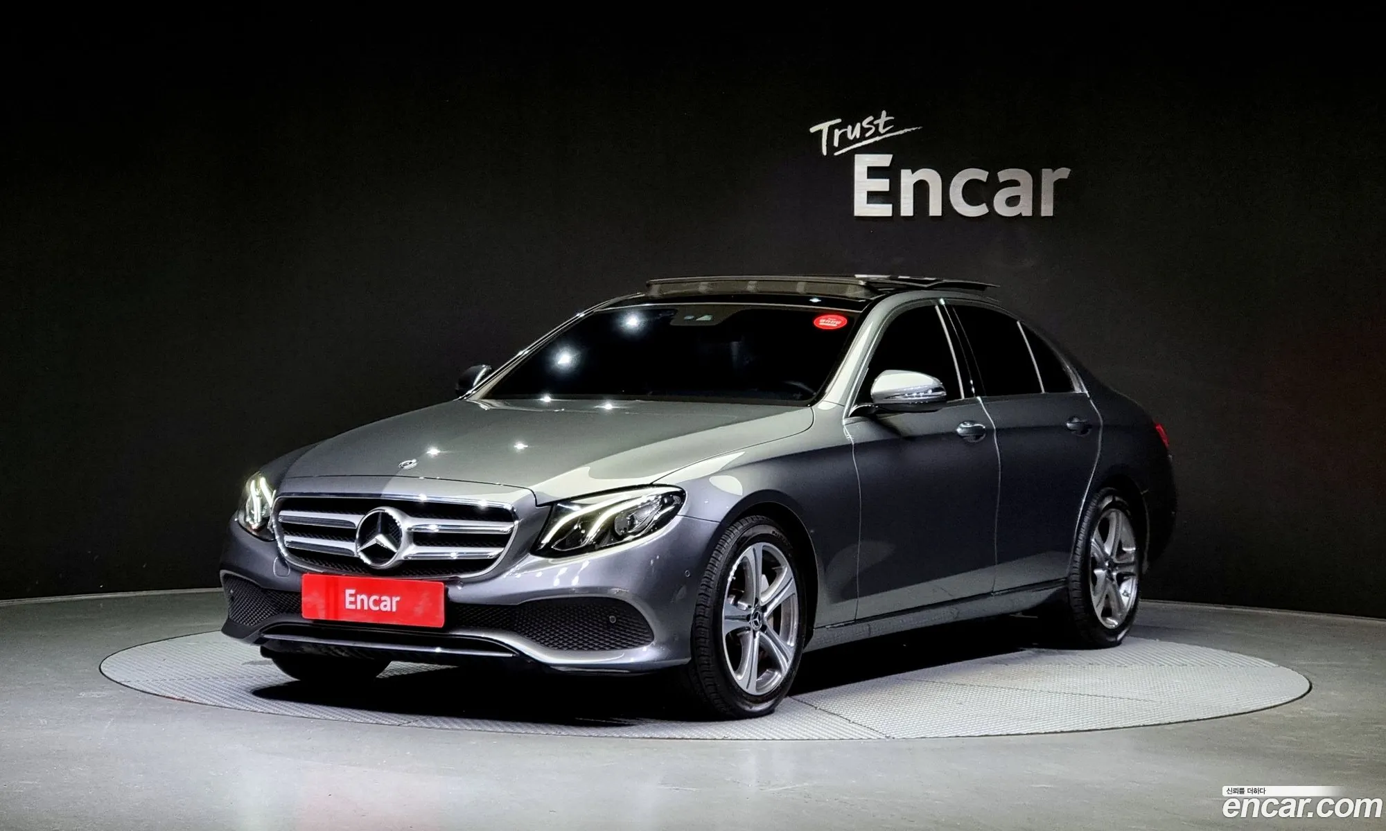 Mercedes E-Class W213 E300 Avantgarde - фотография 19113362