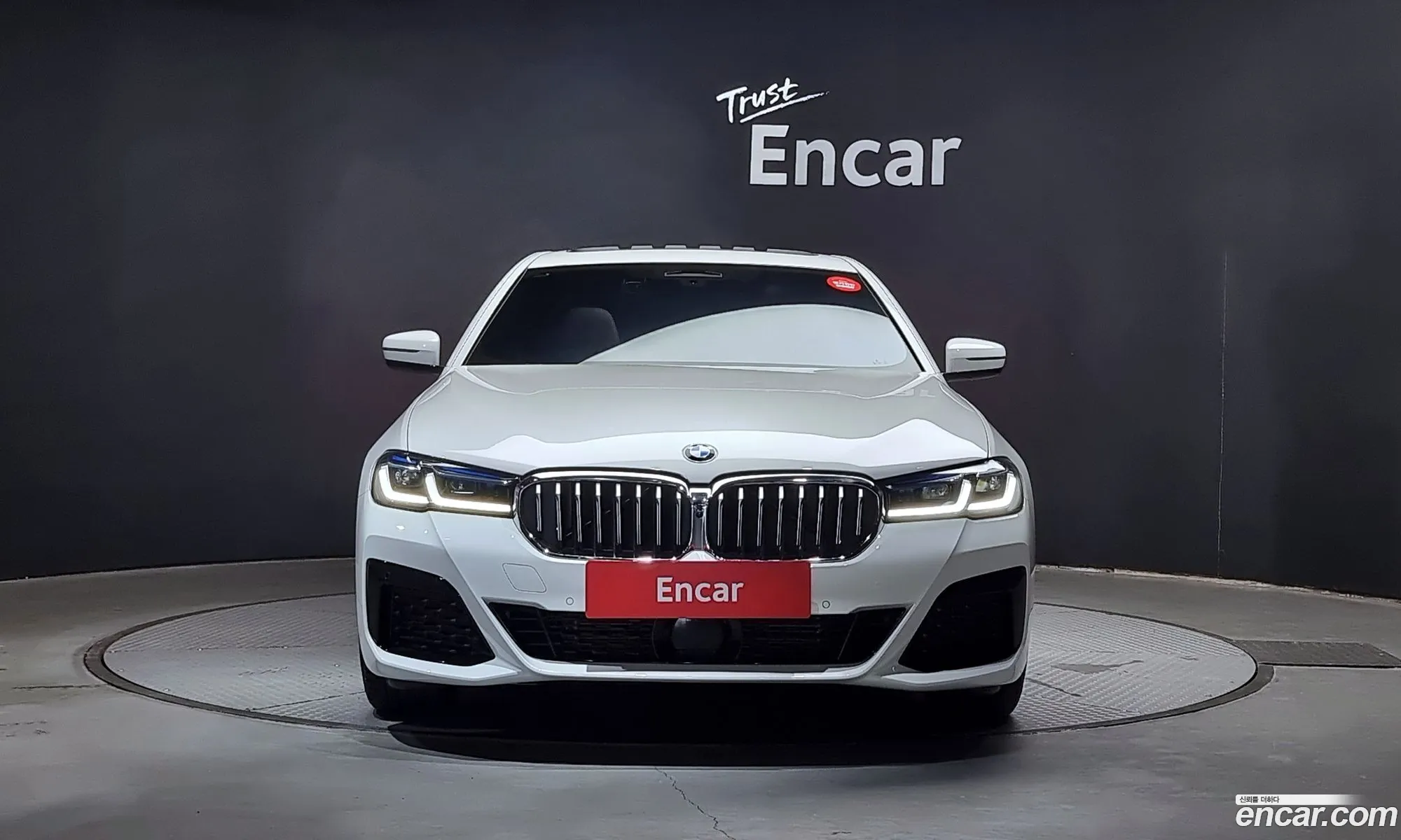 BMW 5 Series G30 530I xDrive M Sports - фотография 5682548