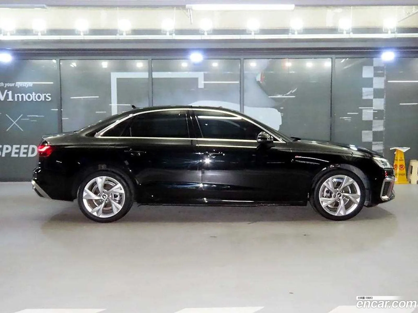 Audi A4 B9 40 Tfsi Premium - фотография 997421