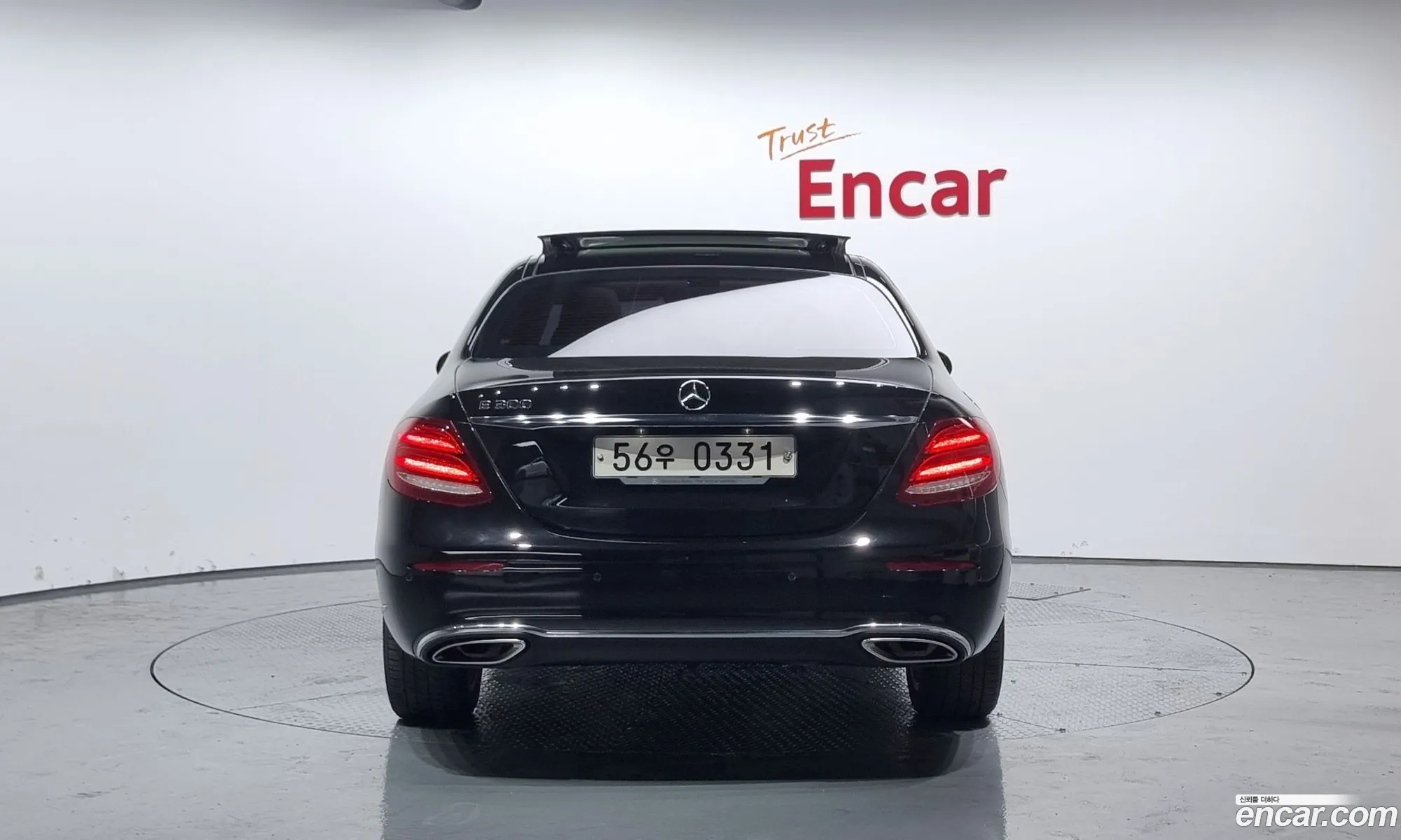 Mercedes E-Class W213 E300 Exclusive - фотография 19113353