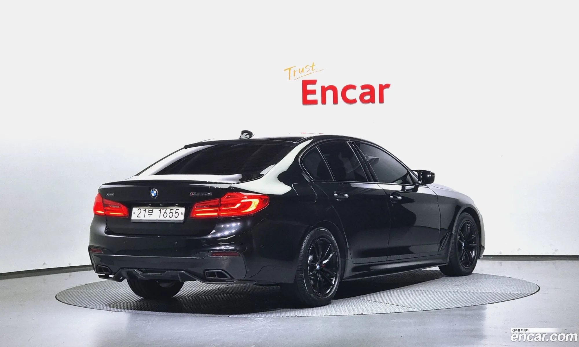 BMW 5 Series G30 520D xDrive M Sport Plus - фотография 17352136