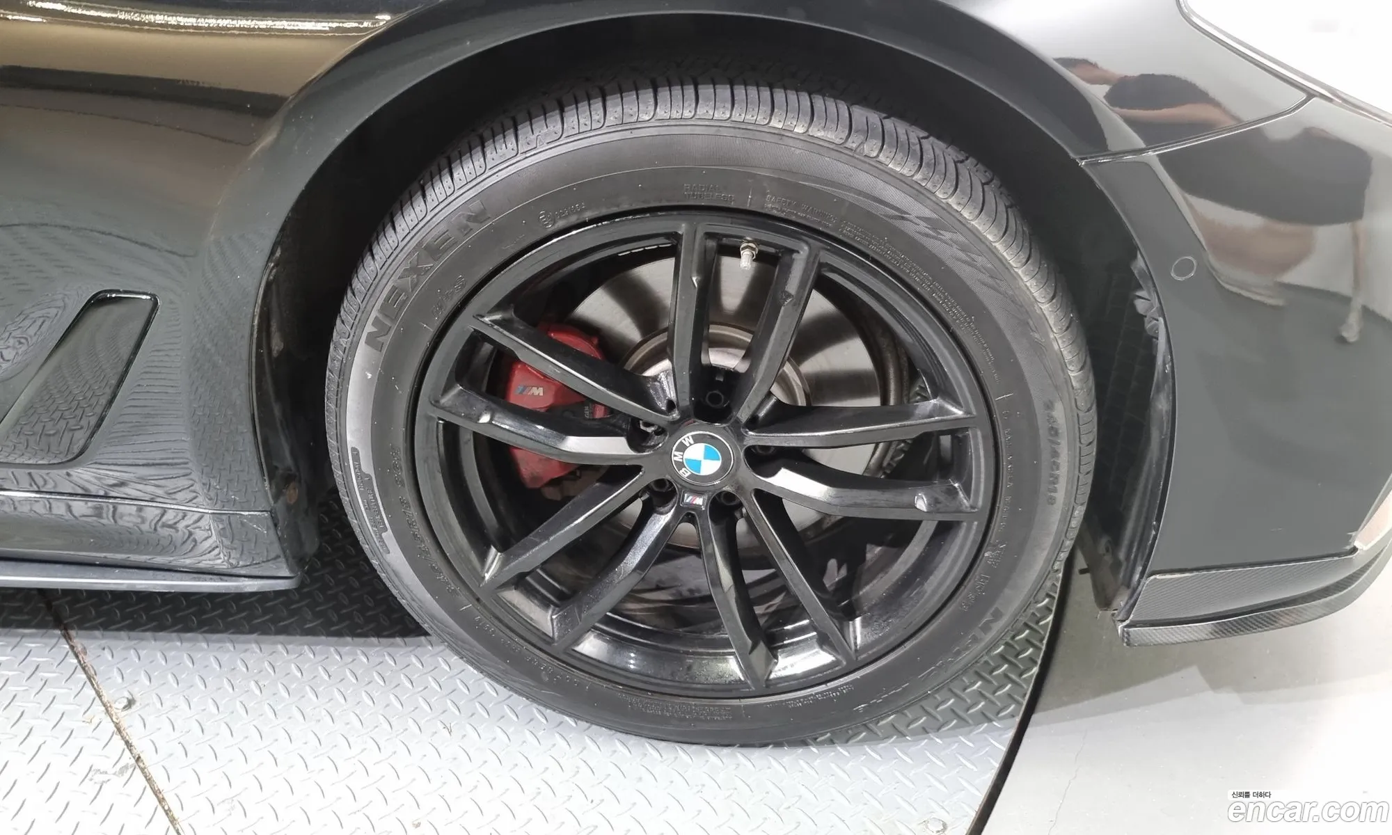 BMW 5 Series G30 520D xDrive M Sport Plus - фотография 17352139