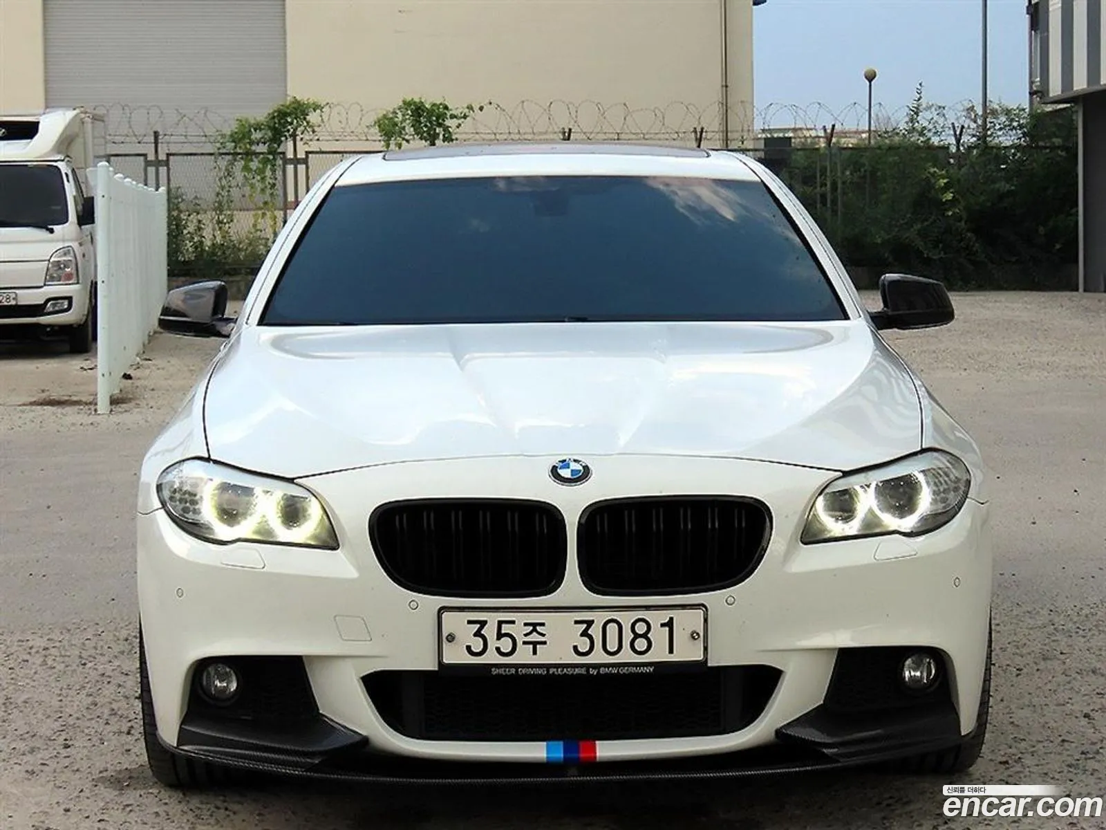 BMW 5 Series F10 520D M Sports - фотография 7035807