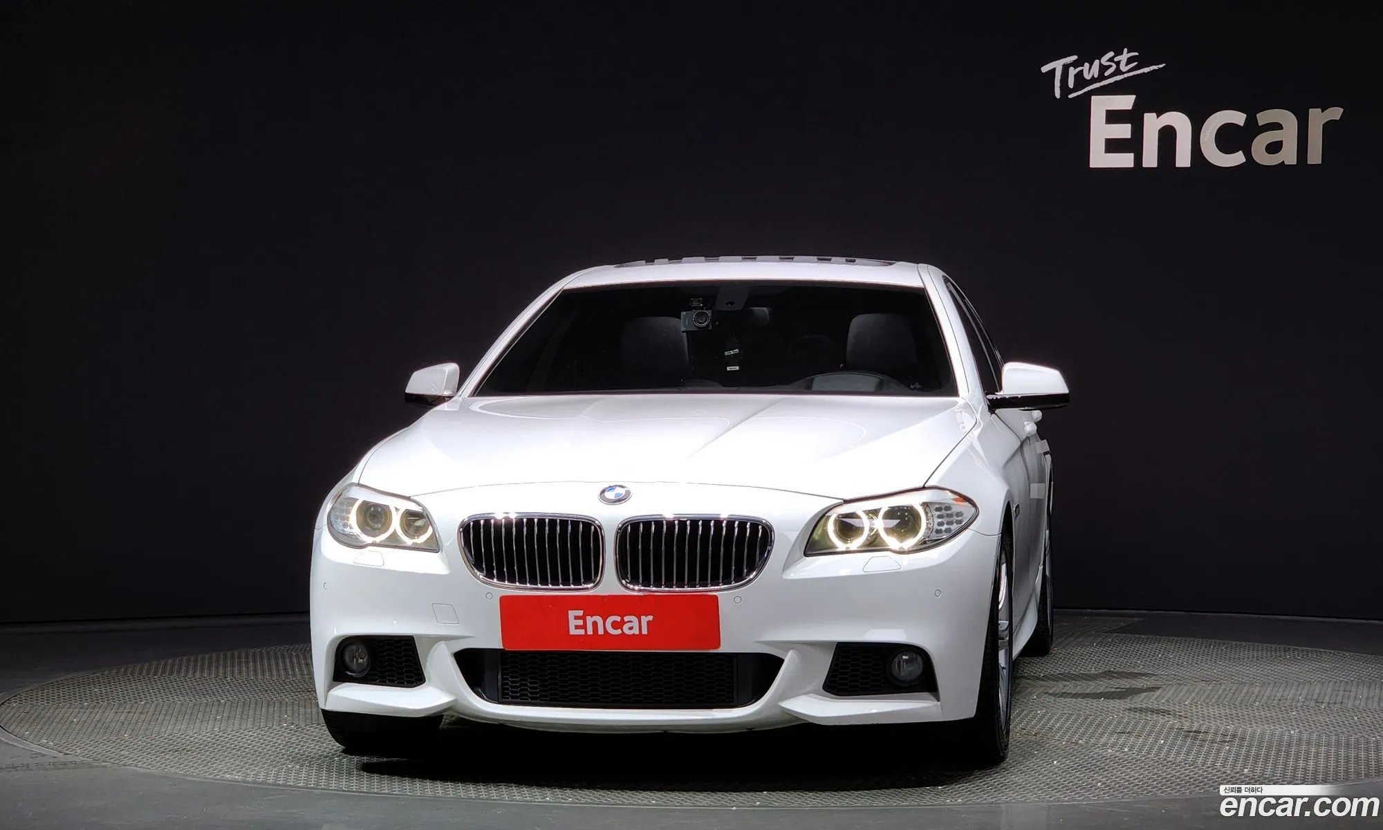 BMW 5 Series F10 528I M Sports - фотография 17256857