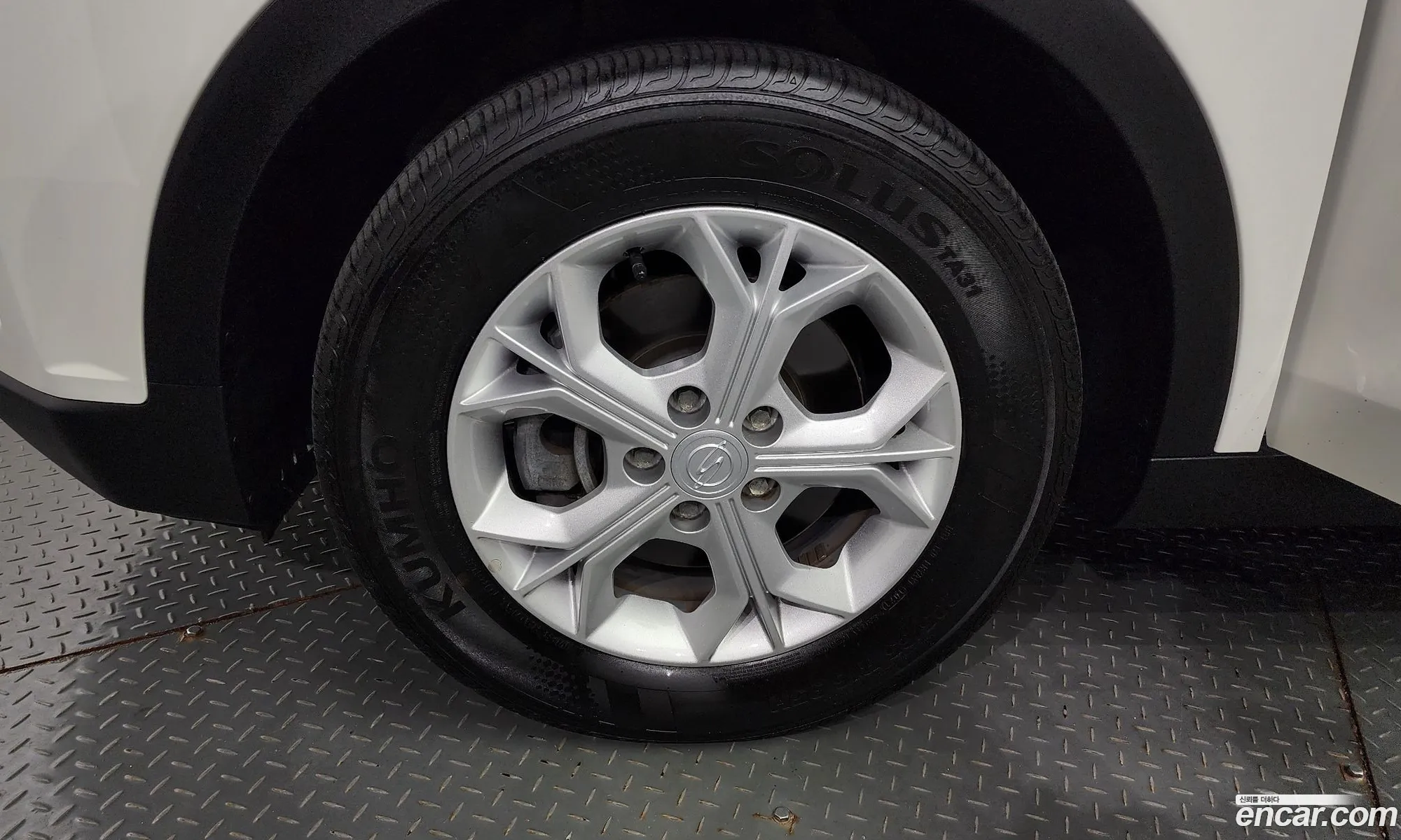 Kg Mobility Ssangyong Very New Tivoli Gasoline 15 2Wd V3 - фотография 8372490