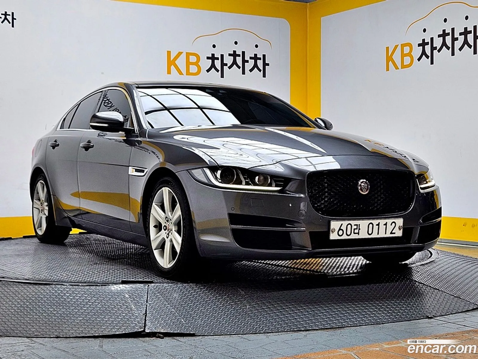 Jaguar Xe 20D Portfolio - фотография 3929170