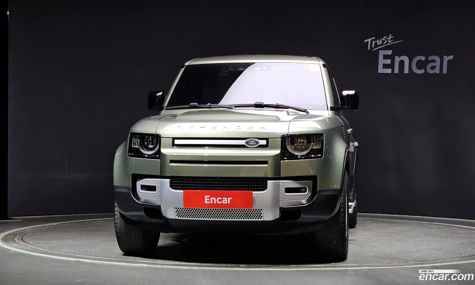 Land Rover Defender L663 110 D240 Se - фотография 7242565