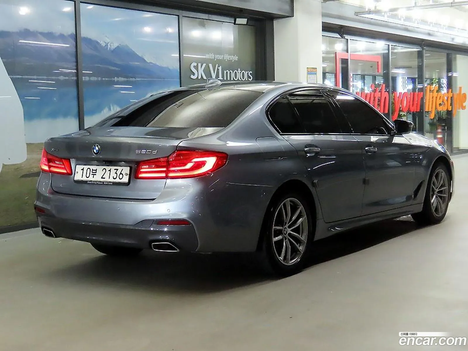 BMW 5 Series G30 520D xDrive M Sport Plus - фотография 6918237