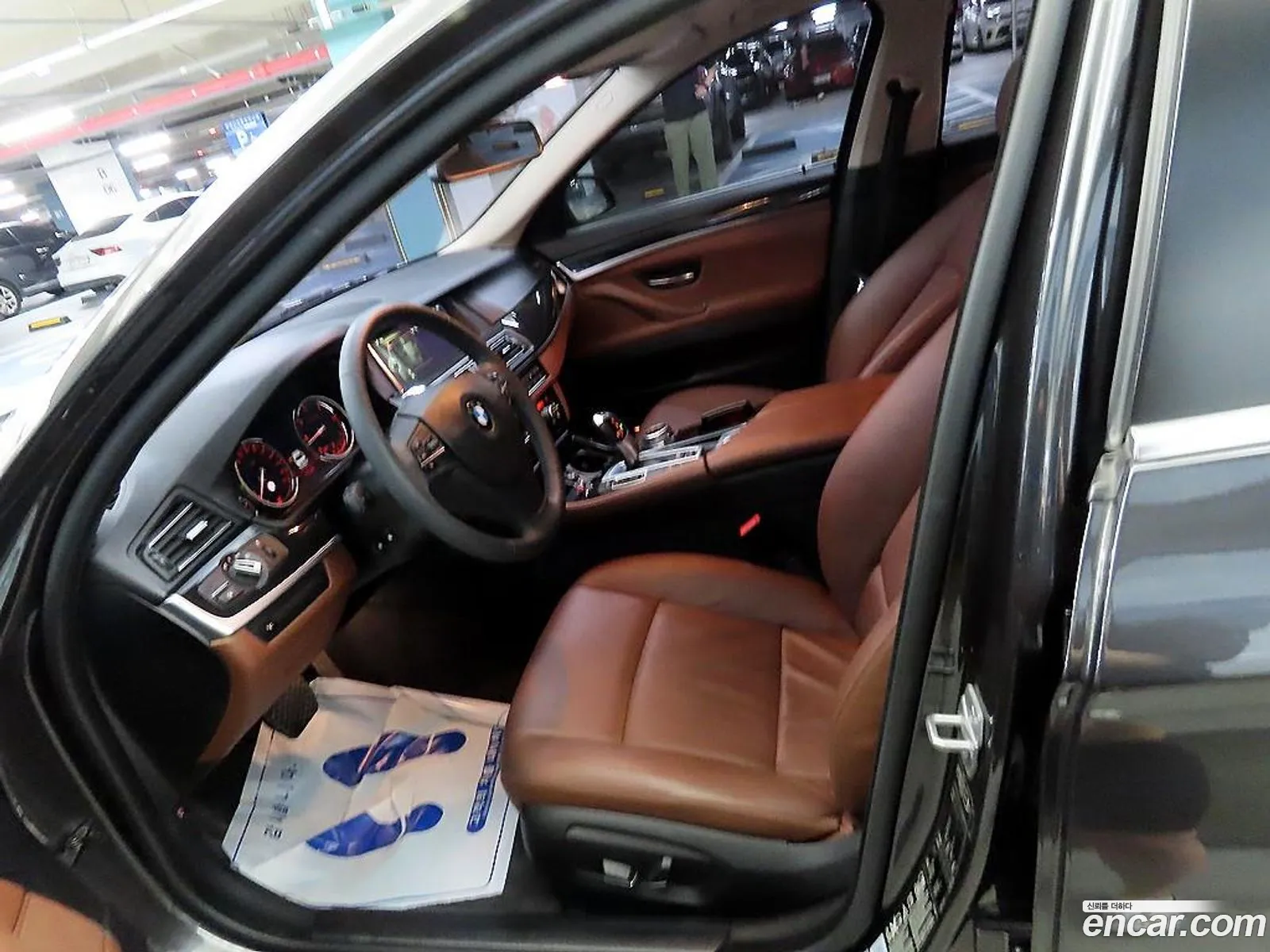 BMW 5 Series F10 520D xDrive - фотография 7292287