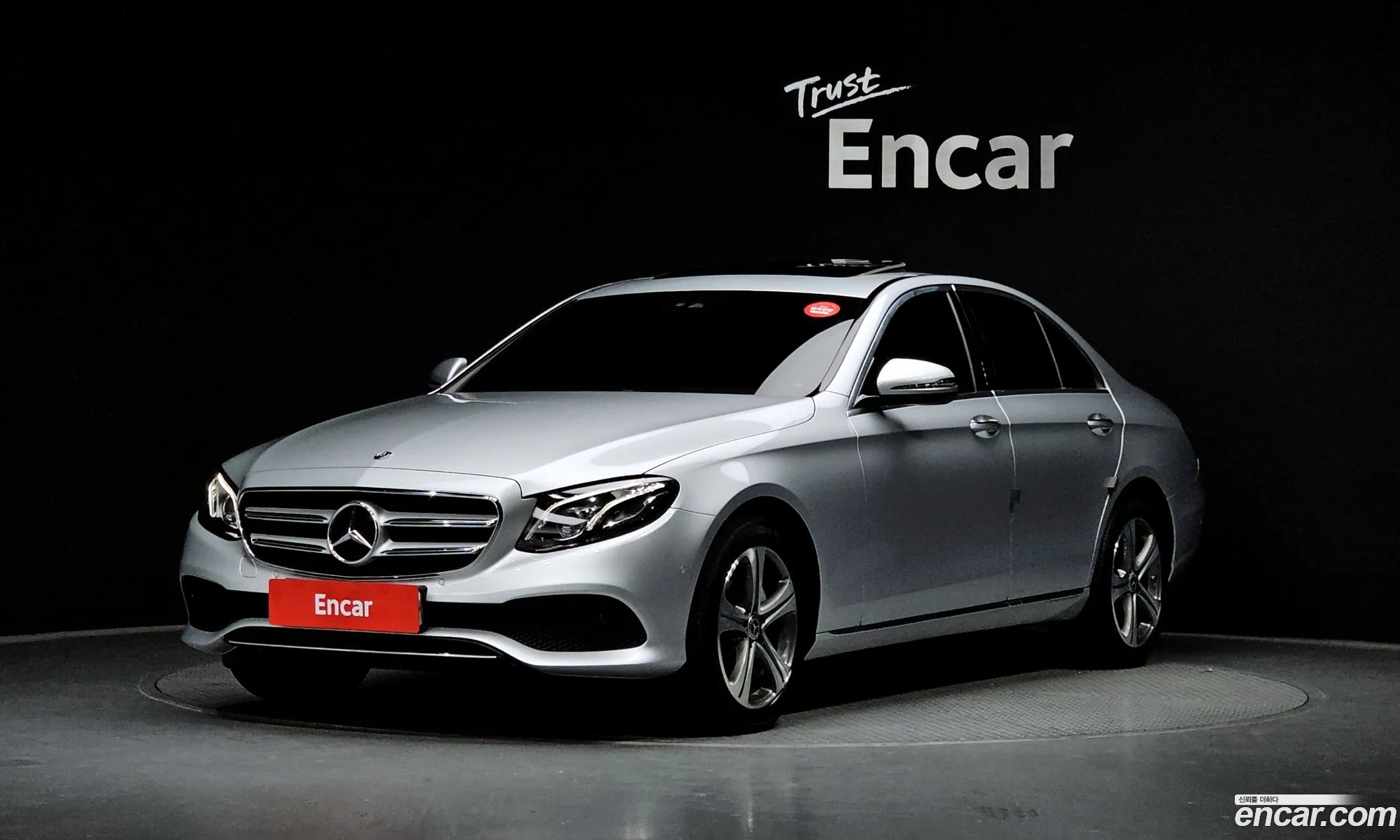 Mercedes E-Class W213 E220D Avantgarde - фотография 19124342