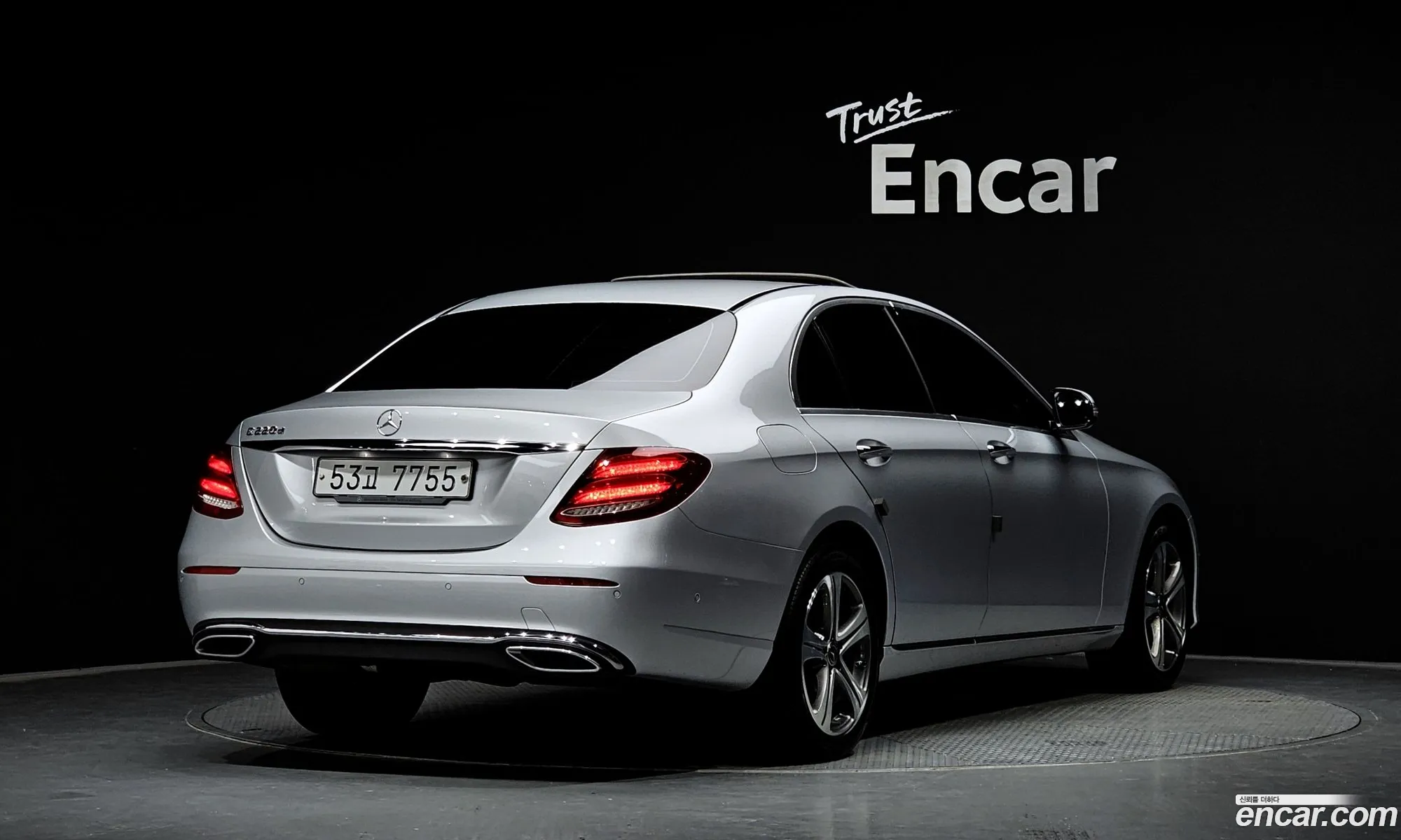 Mercedes E-Class W213 E220D Avantgarde - фотография 19124343