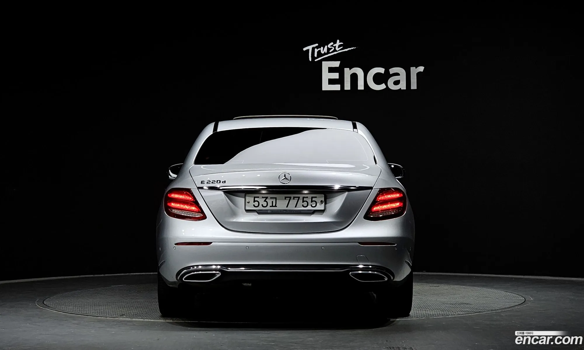 Mercedes E-Class W213 E220D Avantgarde - фотография 19124345