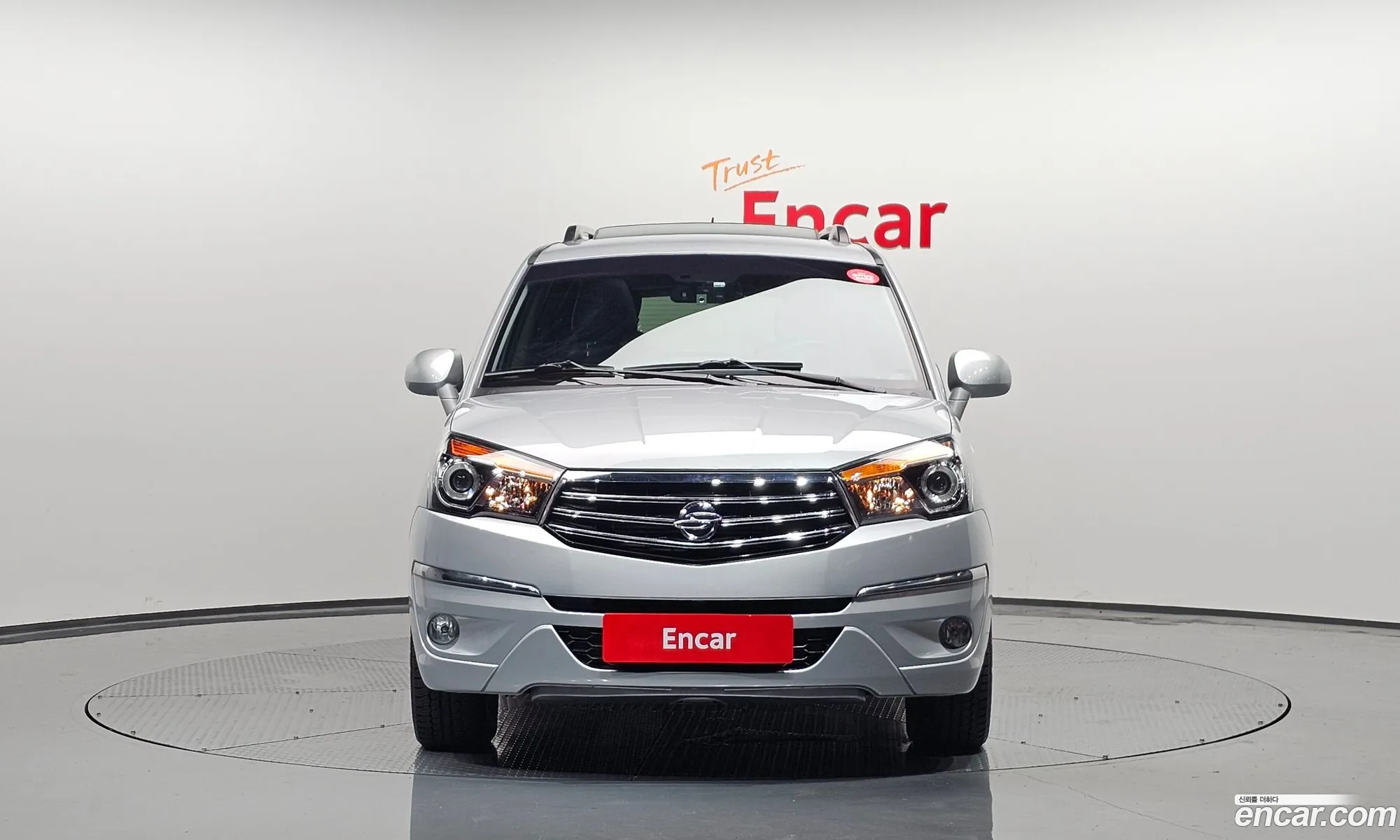 Kg Mobility Ssangyong Korando Turismo 4Wd Gt 9-Seater - фотография 8494302