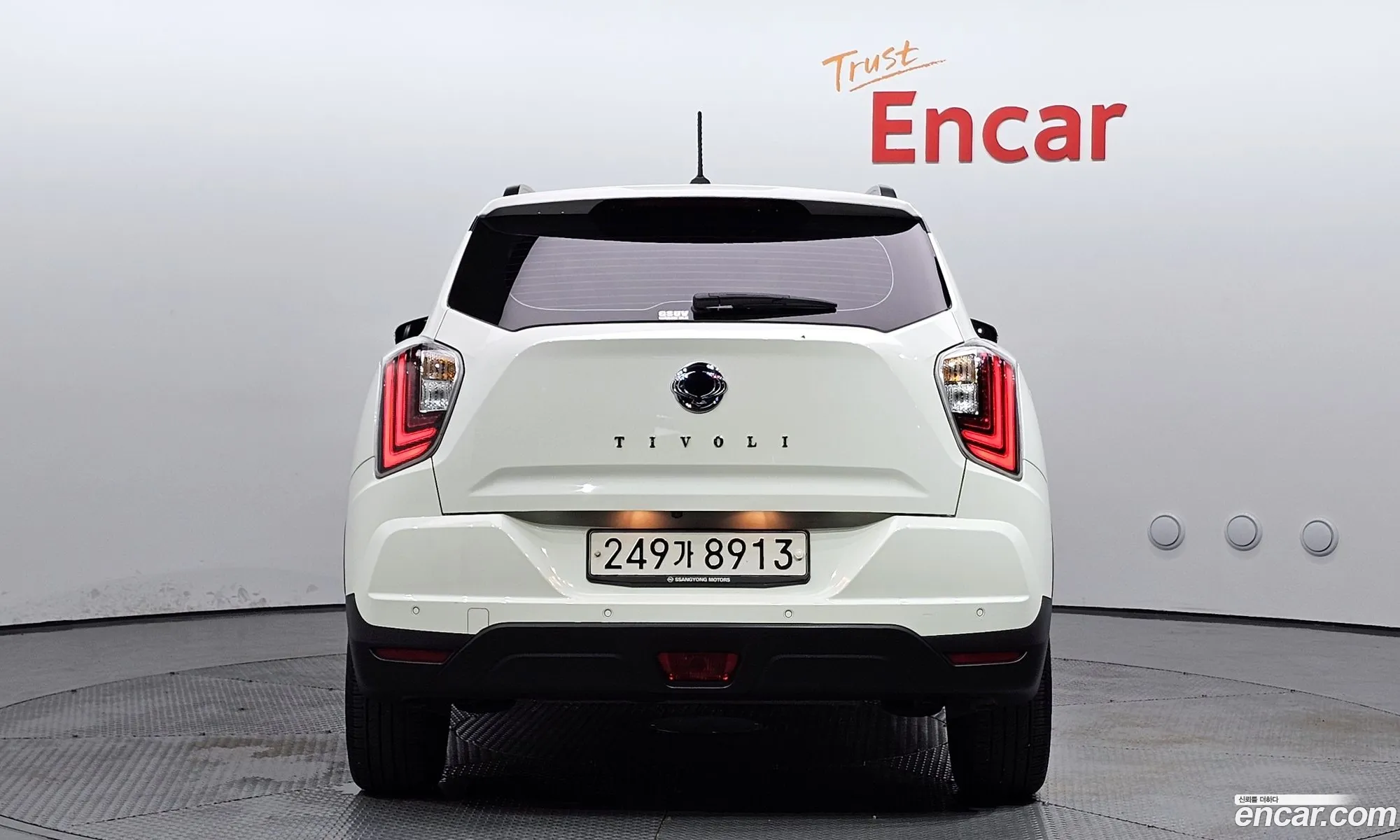 Kg Mobility Ssangyong Very New Tivoli Gasoline 15 2Wd Limited Edition - фотография 6671371